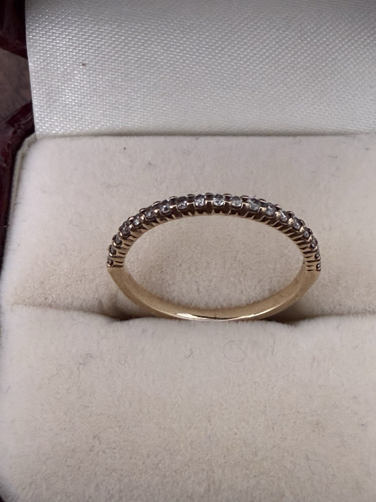 Zales 1/6 CT TW Diamond Shared Prong Wedding Anniversary Stackable Band 10K Gold