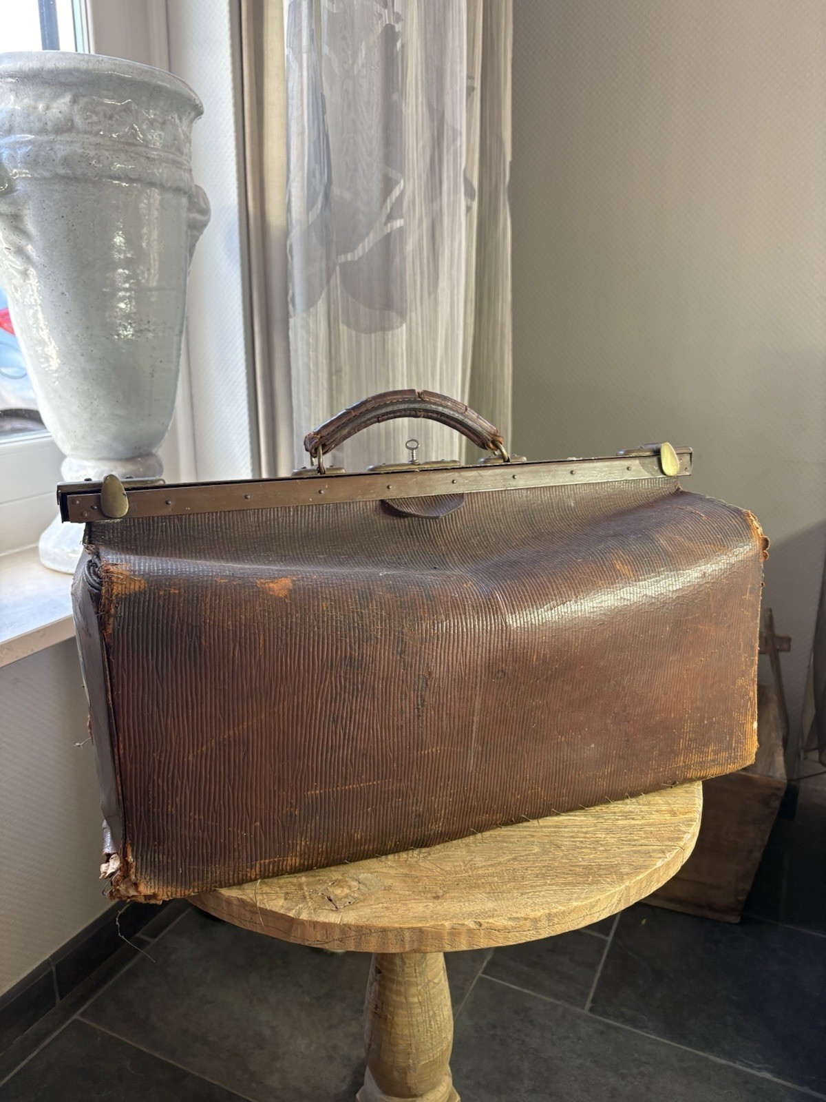 Antique Leather Pilot Gladstone Bag BOAC KLM Travel Stickers 1940s Aviation Key