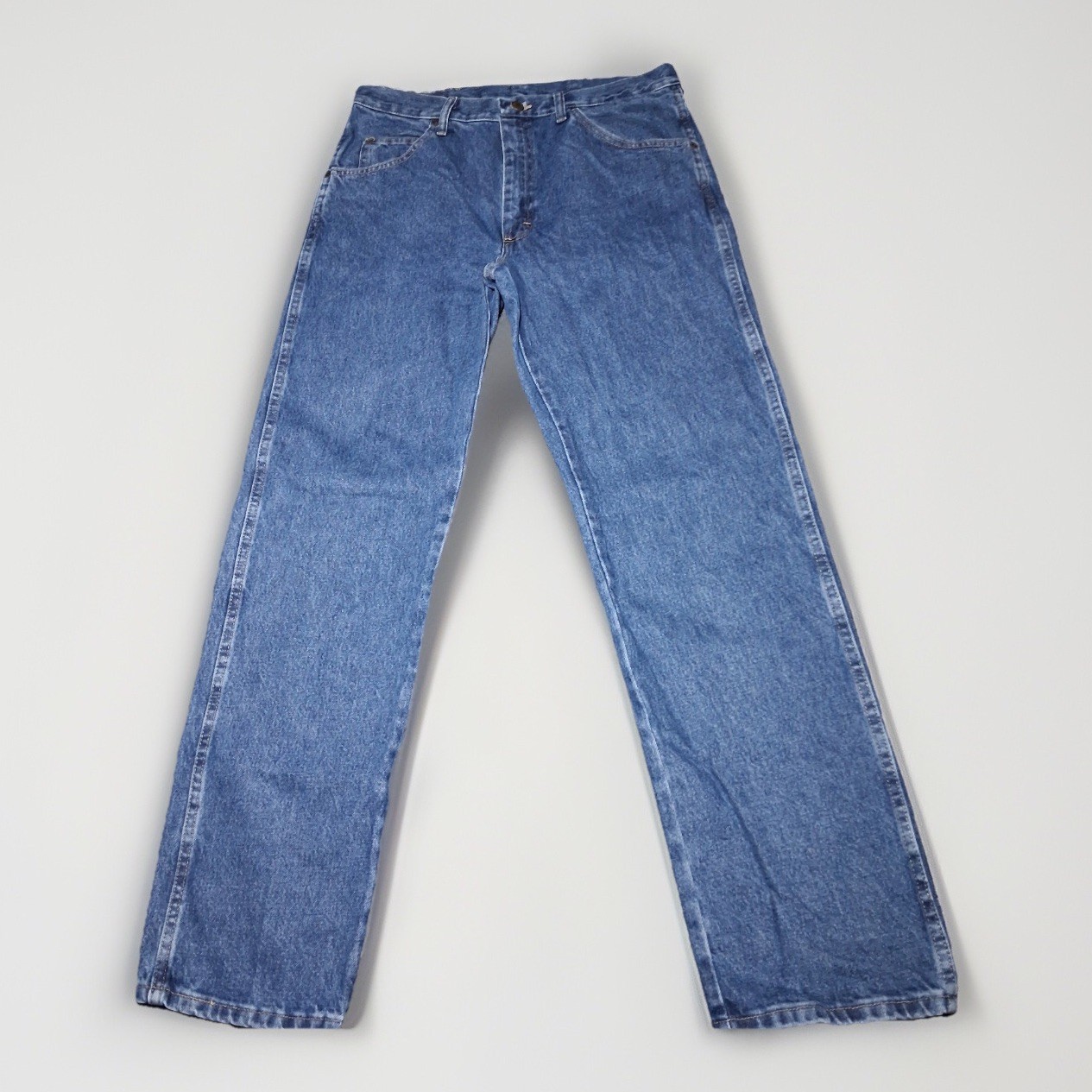 Wrangler Hero Authentic Mens 34x32 Medium Wash Straight Leg Blue Jeans 96501DS