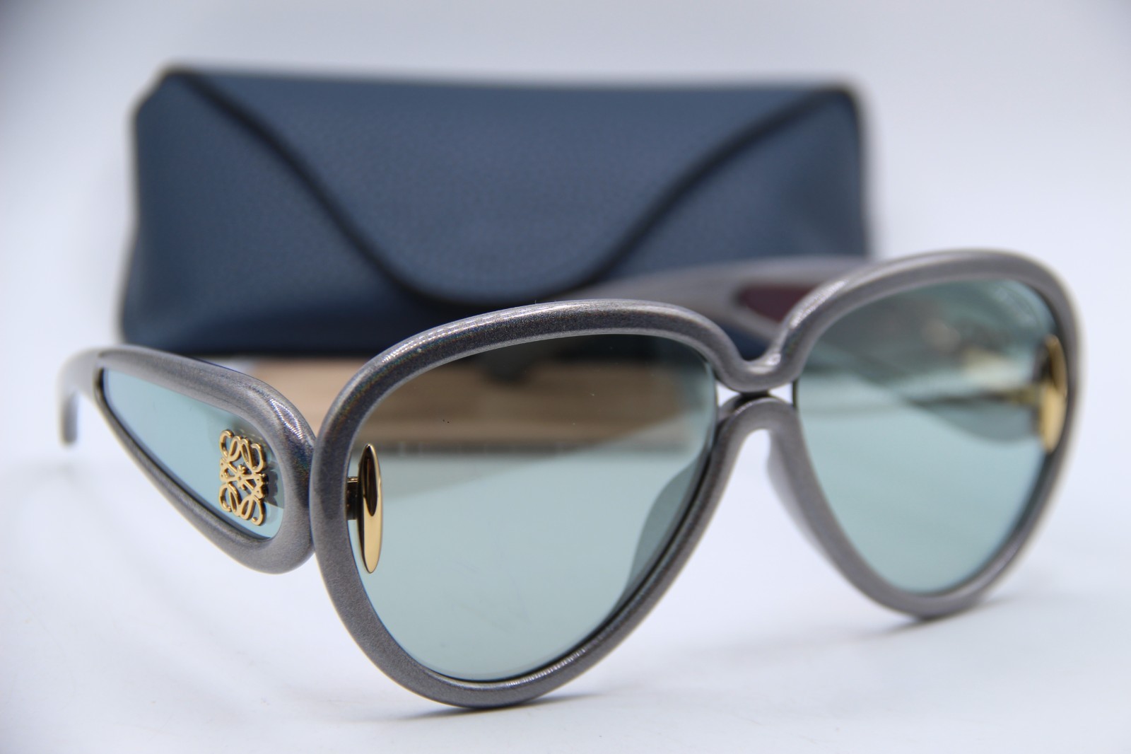 NEW LOEWE LW 40132I 05X BLUE GOLD MIRRORED AUTHENTIC FRAMES SUNGLASSES 65-14 NEW LOEWE LW 40132I 05X BLUE GOLD MIRRORED AUTHENTIC FRAMES SUNGLASSES 65-14