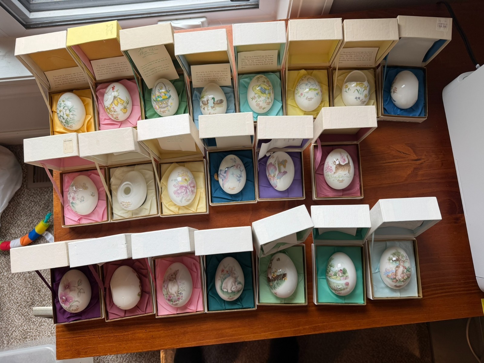 Vintage Noritake Bone China Easter Eggs Set 21 straight years 1972-1992 Vintage Noritake Bone China Easter Eggs Set 21 straight years 1972-1992