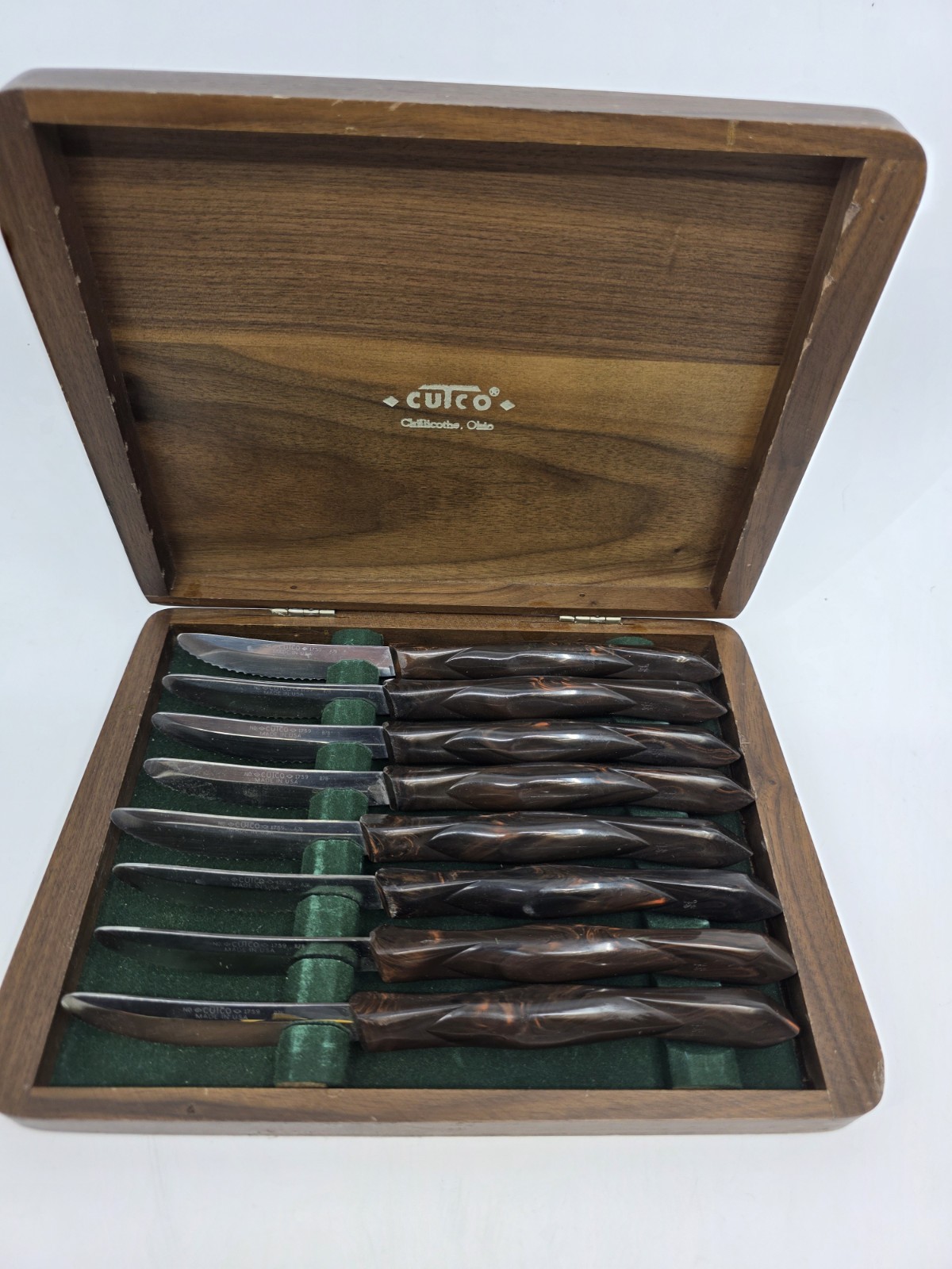 Vintage 8 PC CUTCO #1759 STEAK Serrated KNIVES ~ ORIGINAL WOOD BOX Vintage 8 PC CUTCO #1759 STEAK Serrated KNIVES ~ ORIGINAL WOOD BOX