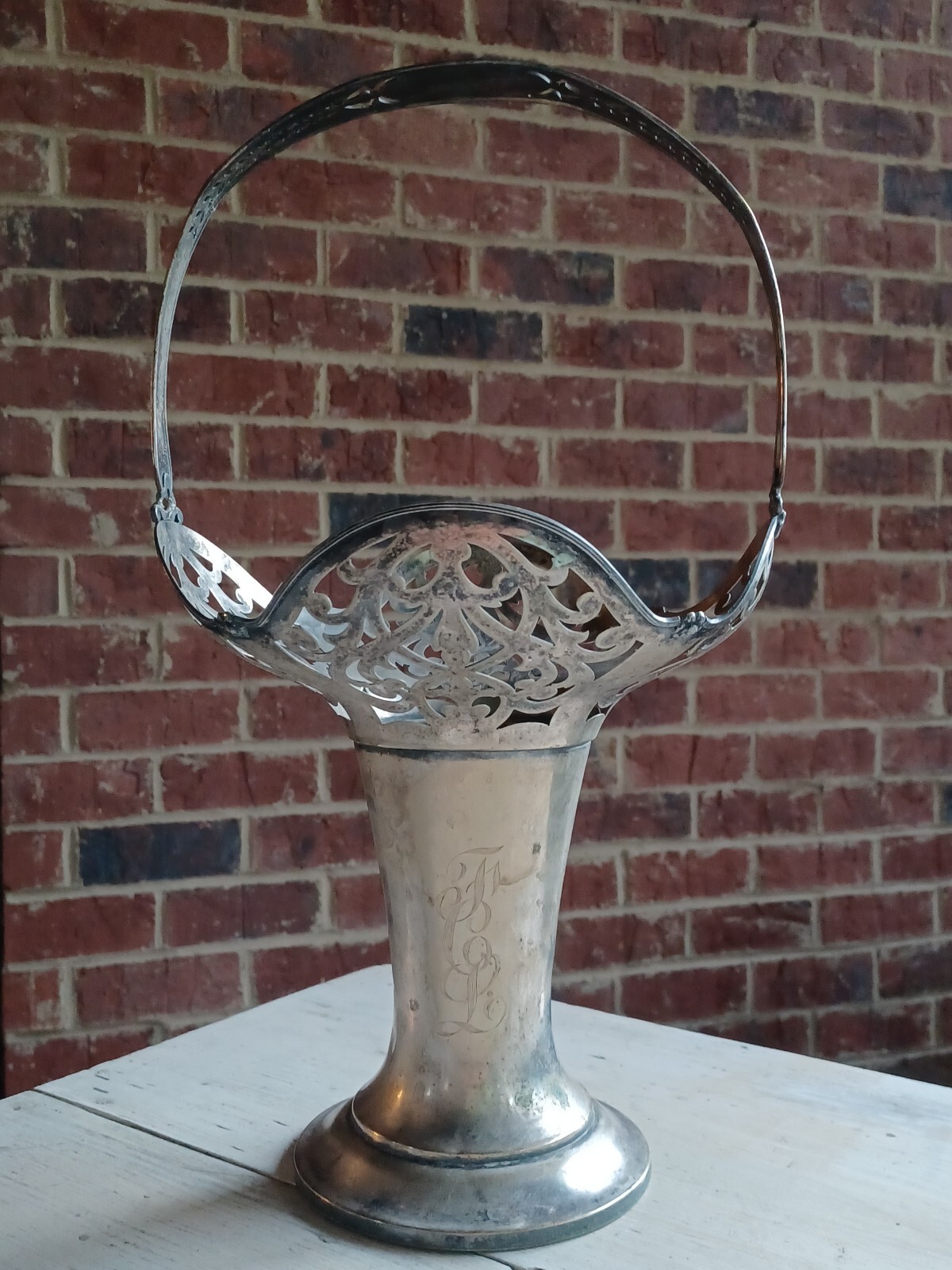 Antique PAIRPOINT Antique VICTORIAN BRIDE\'S BASKET Silverplate Monogrammed FCL