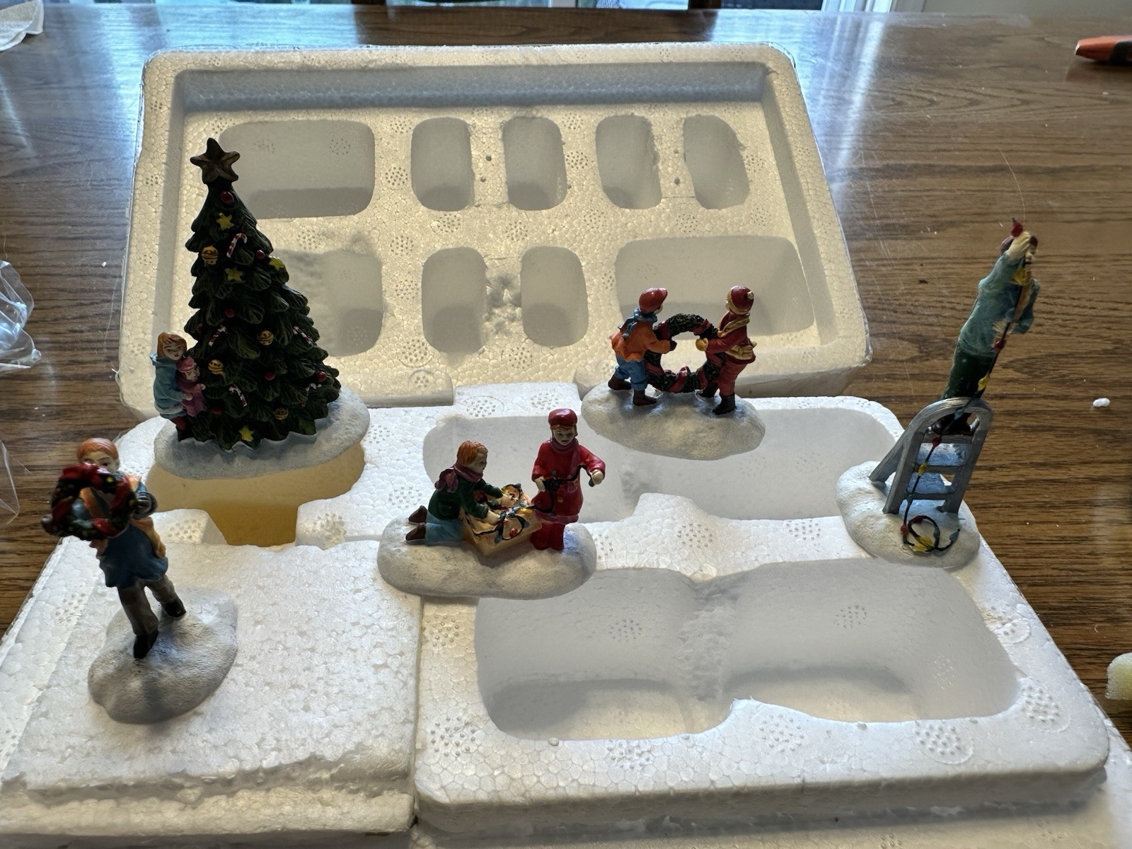 Hawthorne Village: “Light Up The Holidays” Winter Theme Figures - Complete Set Hawthorne Village: “Light Up The Holidays” Winter Theme Figures - Complete Set