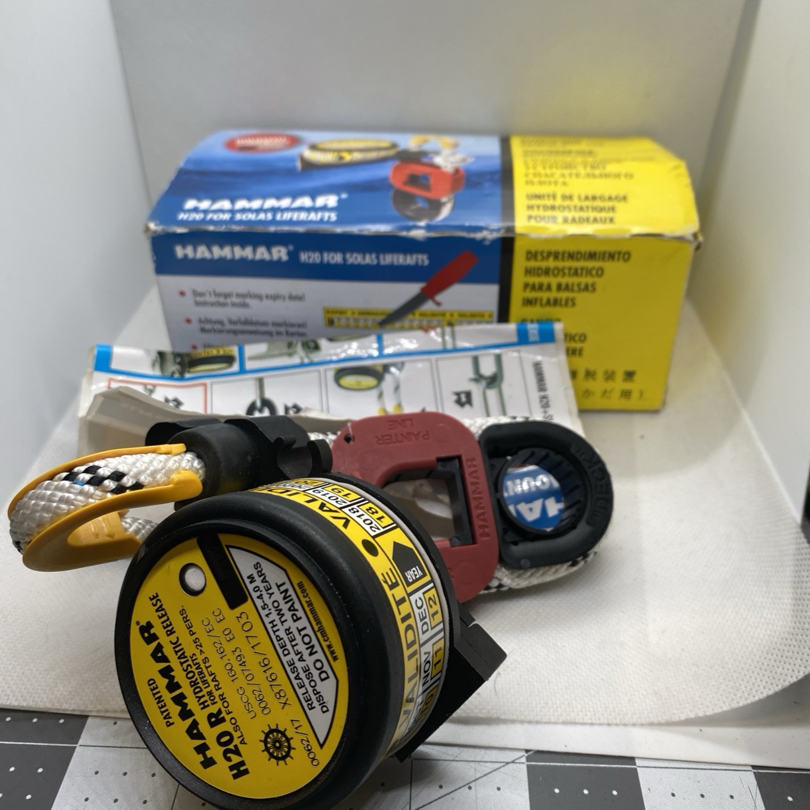 HAMMAR H20R HYDROSTATIC RELEASE UNIT FOR LIFERAFTS (Expired)