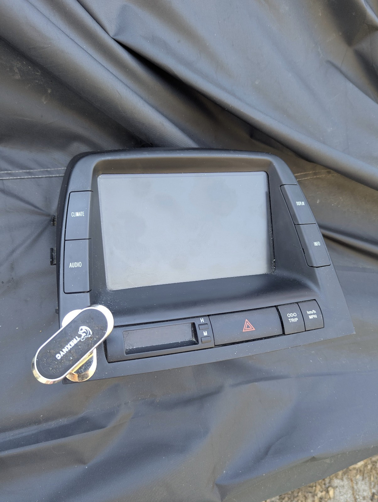 2004-2009 Toyota Prius MFD Information Navigation Screen OEM 86110-47081