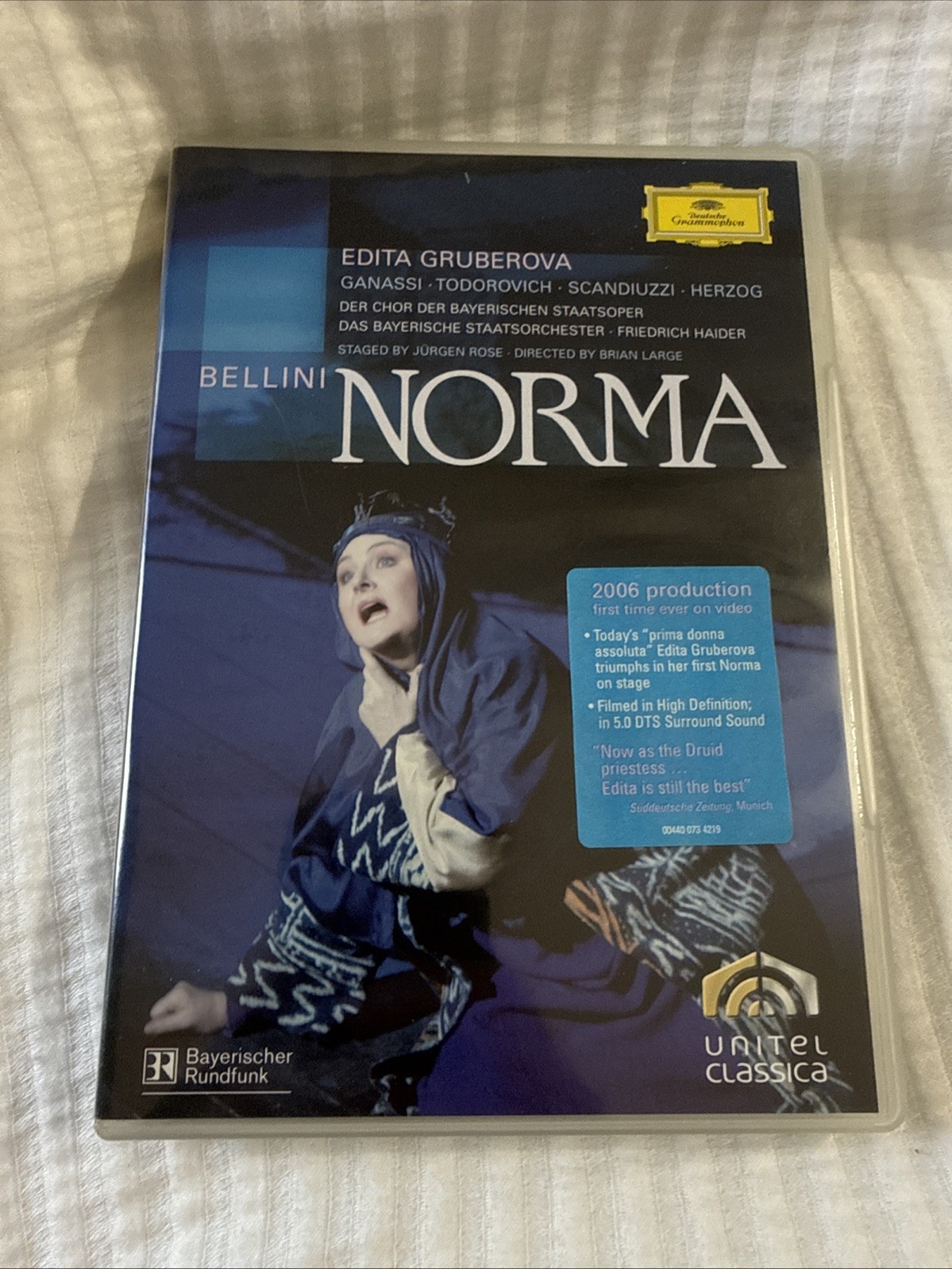 Bellini NORMA 2 Disc DVD With Booklet Opera Bellini NORMA 2 Disc DVD With Booklet Opera