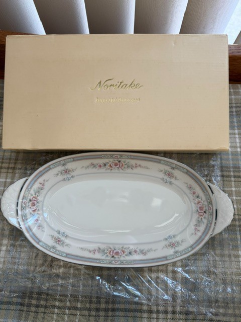 Noritake 7293 Rothschild 10 ½” Oval Tab Handled Celery Tray Canape Dish NIB Noritake 7293 Rothschild 10 ½” Oval Tab Handled Celery Tray Canape Dish NIB