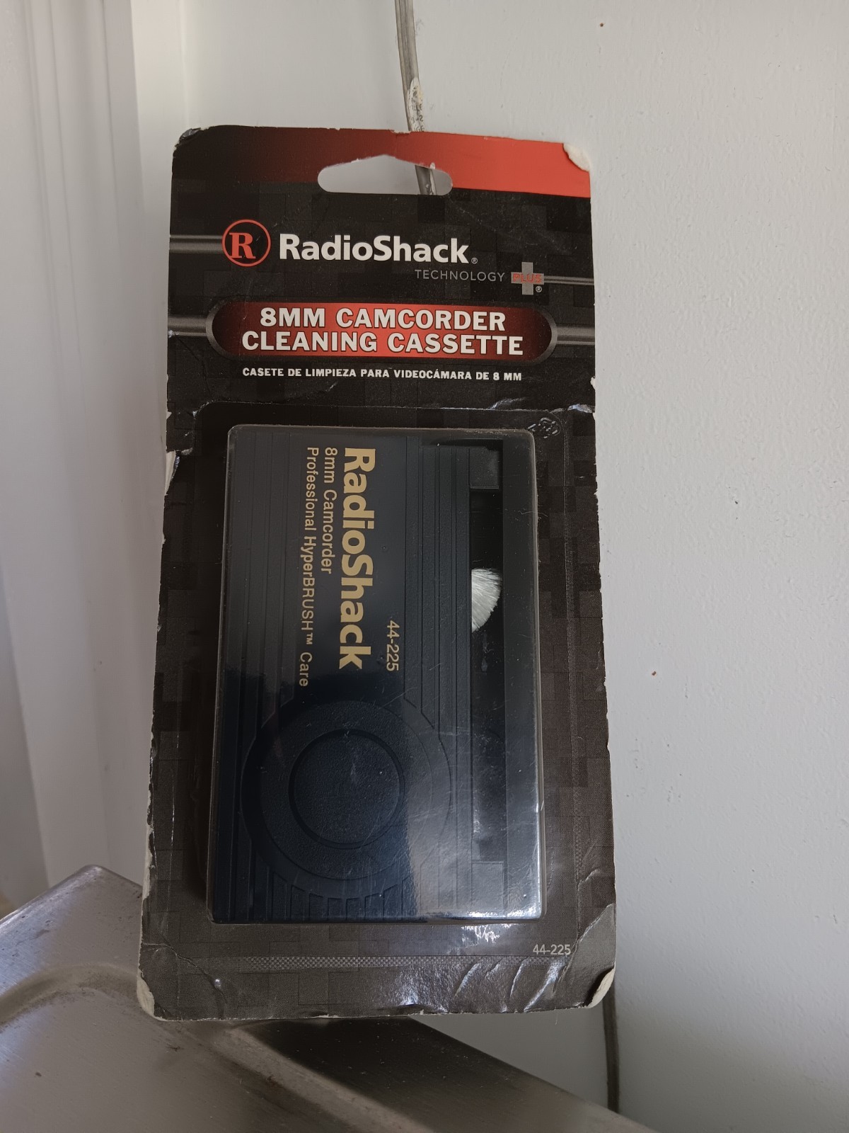 New RadioShack Vintage 8MM Camcorder Cleaning Cassette 44-225 NIP NOS Fast Ship New RadioShack Vintage 8MM Camcorder Cleaning Cassette 44-225 NIP NOS Fast Ship