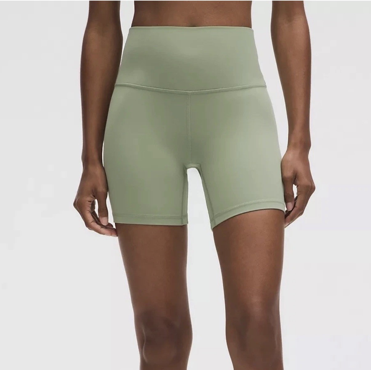 Lululemon Size 4 Align High-Rise 6” Shorts in Desert Green