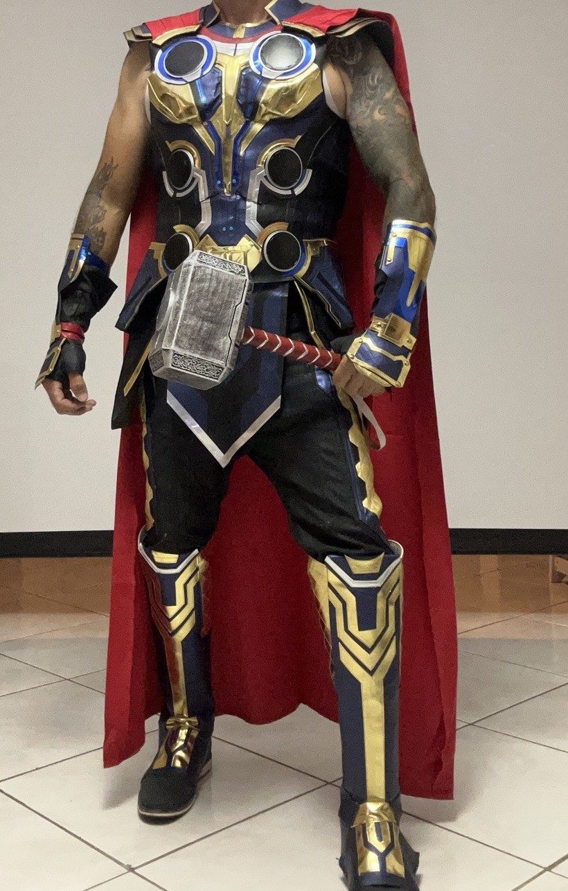 Thor: Love And Thunder Halloween Costume Cosplay Suit Size S - Traje De Thor
