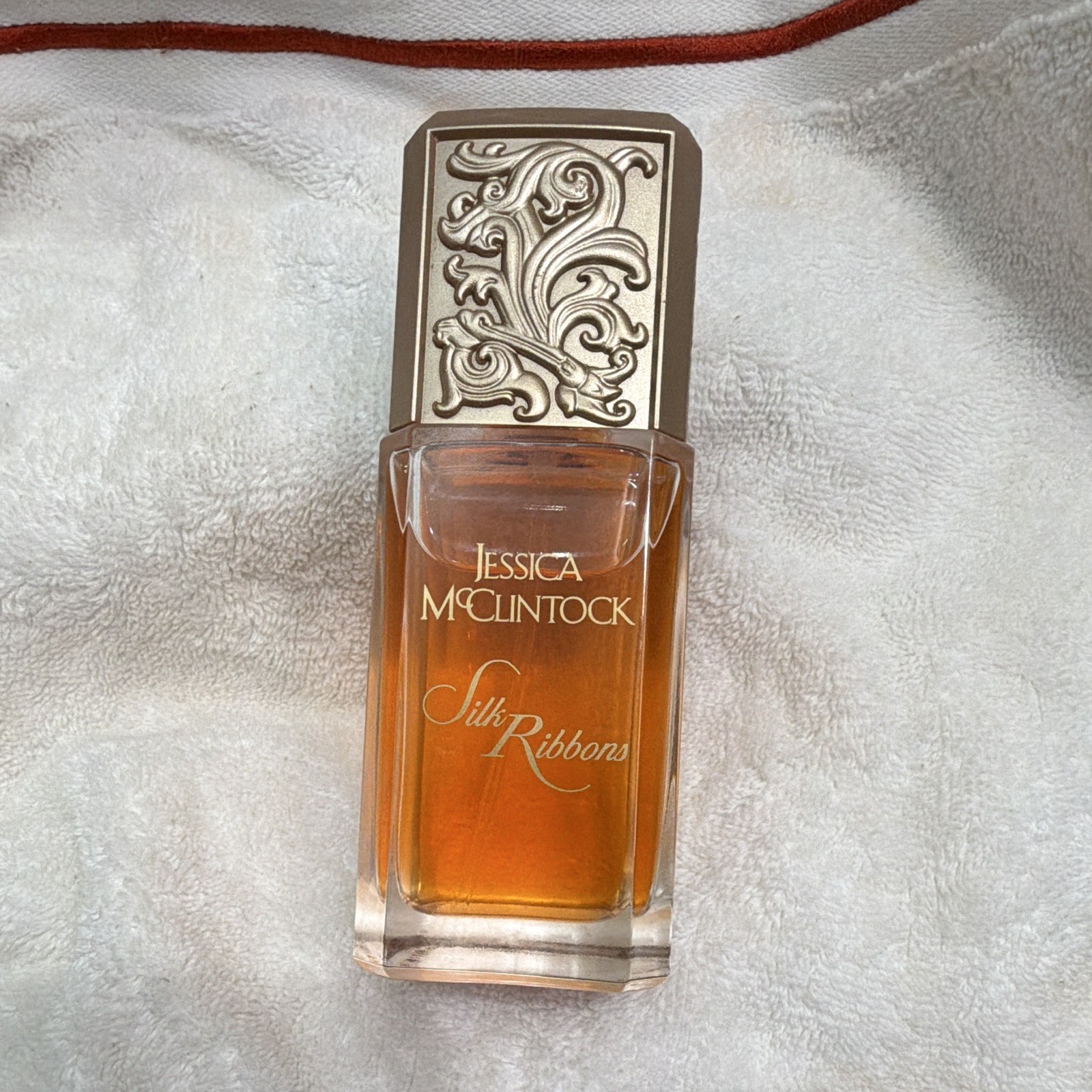 Jessica McClintock Silk Ribbons Perfume Spray, Regular Size 3.4 fl oz Jessica McClintock Silk Ribbons Perfume Spray, Regular Size 3.4 fl oz