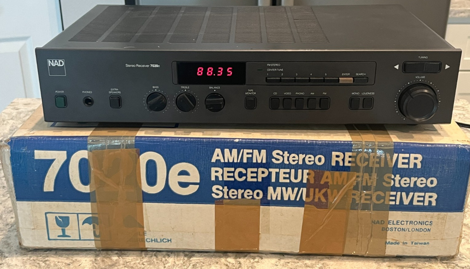 Vintage NAD Stereo Receiver 7020e AM/FM Audio Component with Original Box Tested