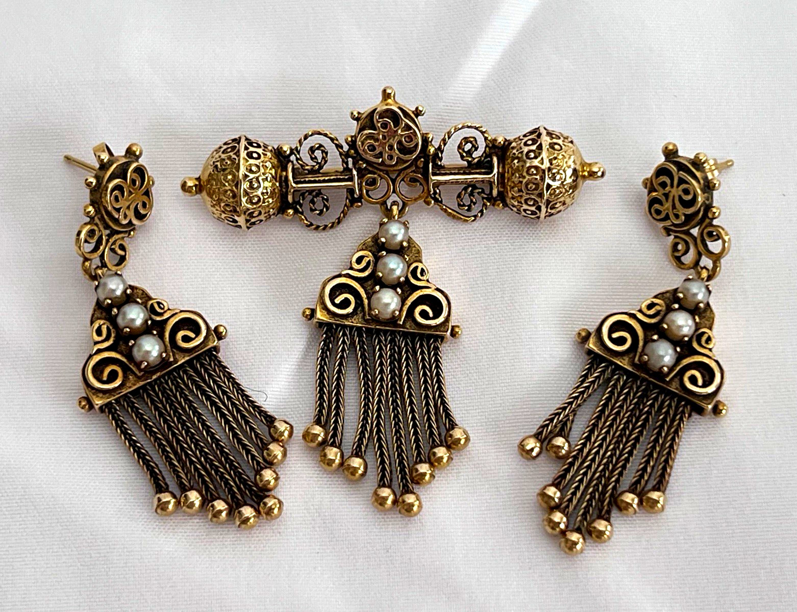 RARE VINTAGE 14K Gold Jewelry Set Dangle Earrings & Brooch