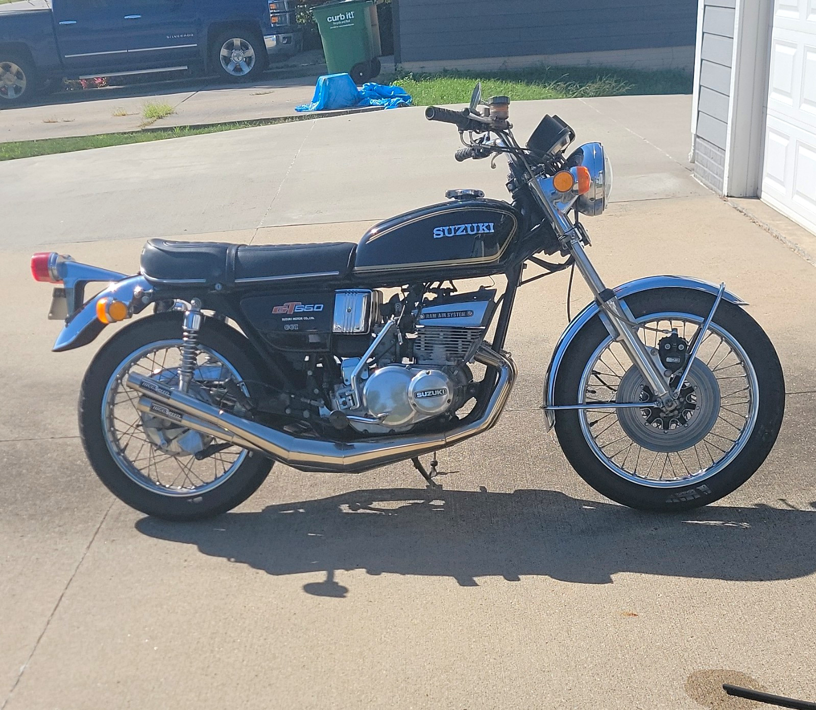 1975 Suzuki GT550