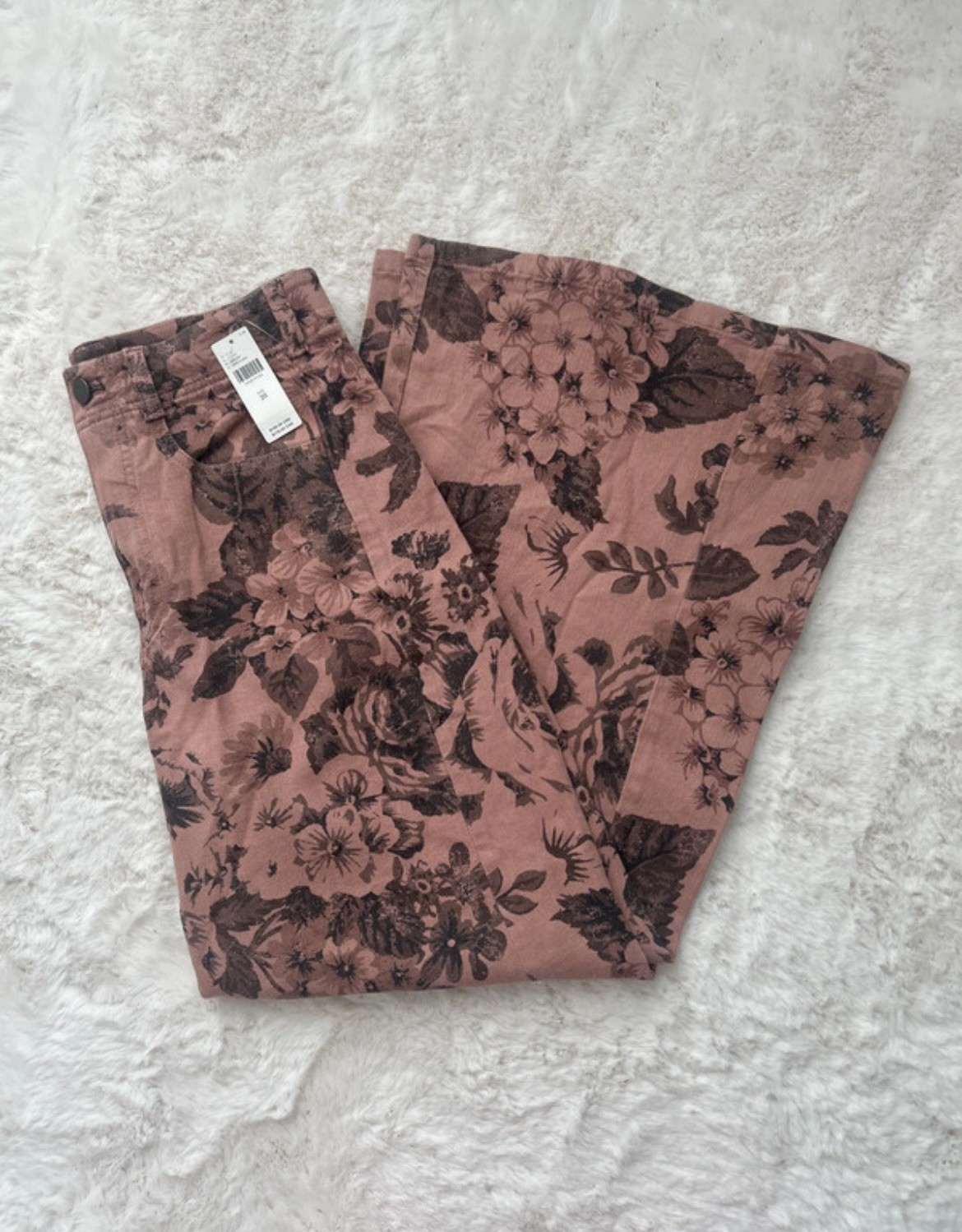 Pilcro by Anthropologie Pink Floral Jeans Size 28 NWT Pilcro by Anthropologie Pink Floral Jeans Size 28 NWT