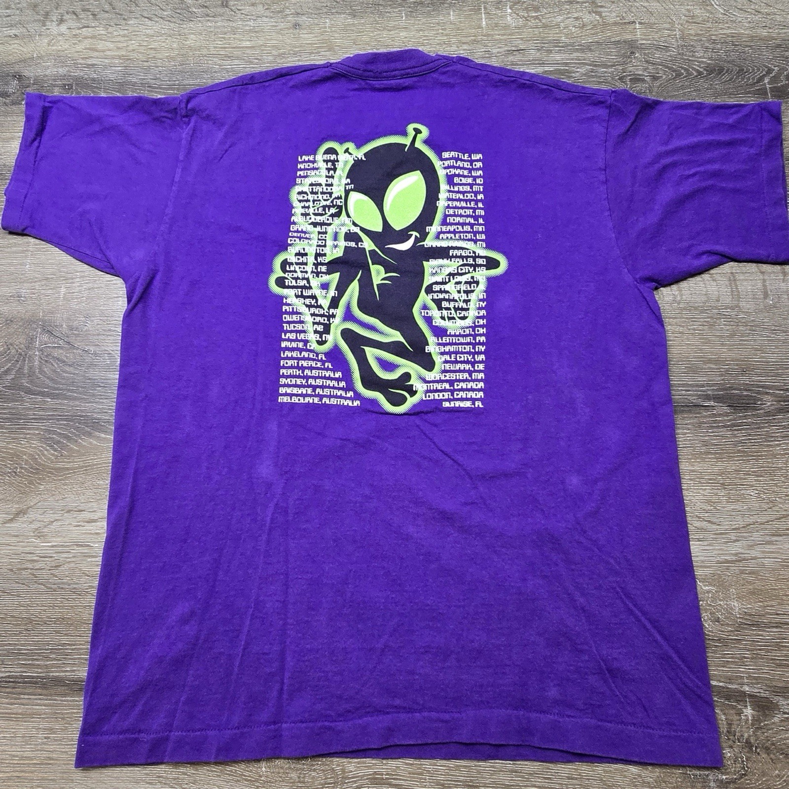 Vintage Newsboys Band Take Me To Your Leader Tour Alien T Shirt XL Made In USA