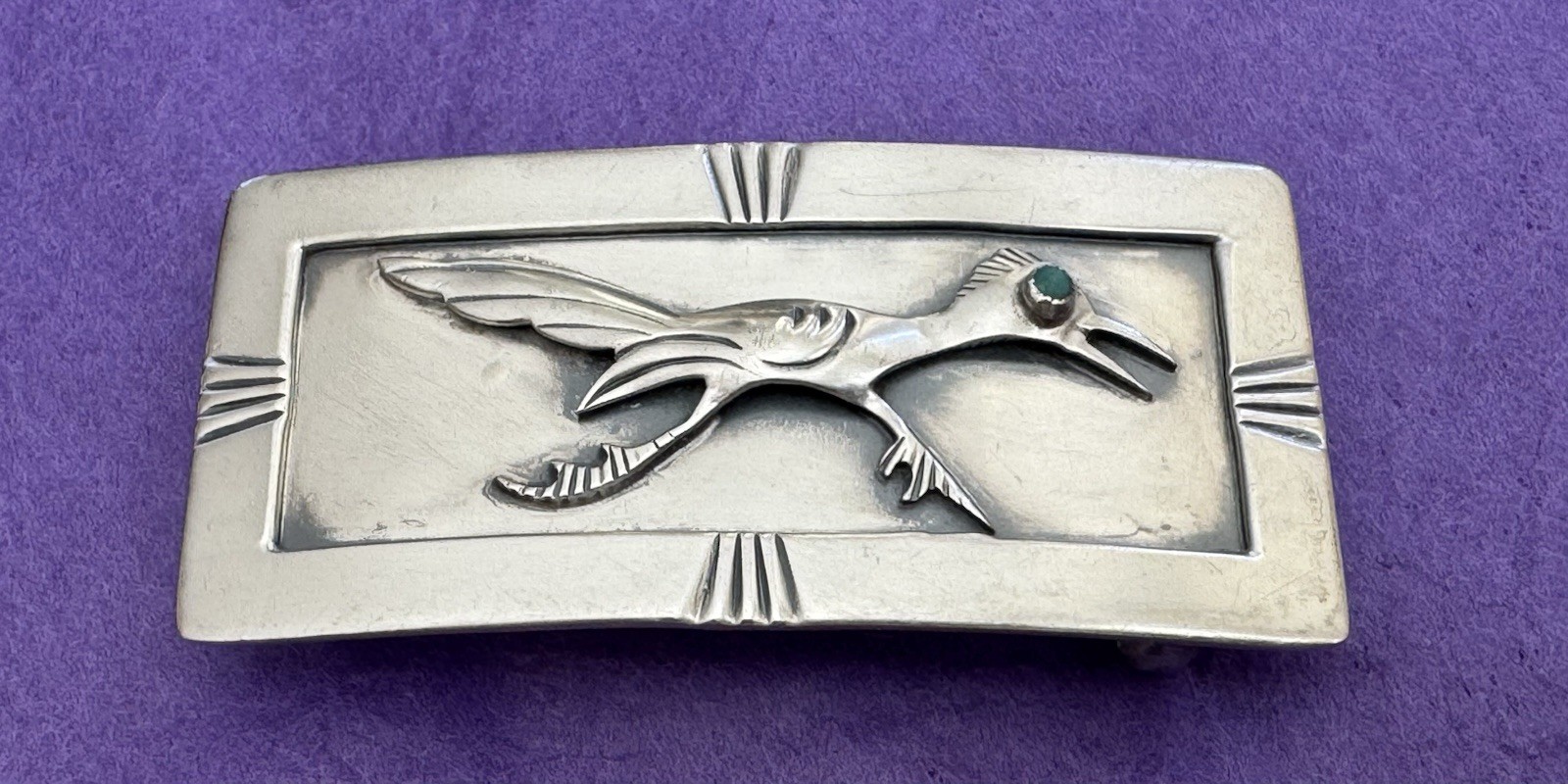 VTG Unbranded Old Western Native Sterling Silver Gem Eye Roadrunner Belt Buckle