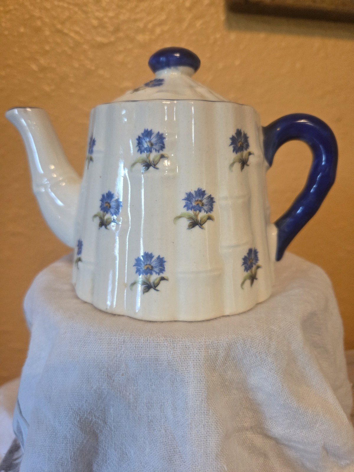​ Czecho-Slovakia Teapot Blue Cornflower Bamboo Mold Vintage Pottery Small 4.5