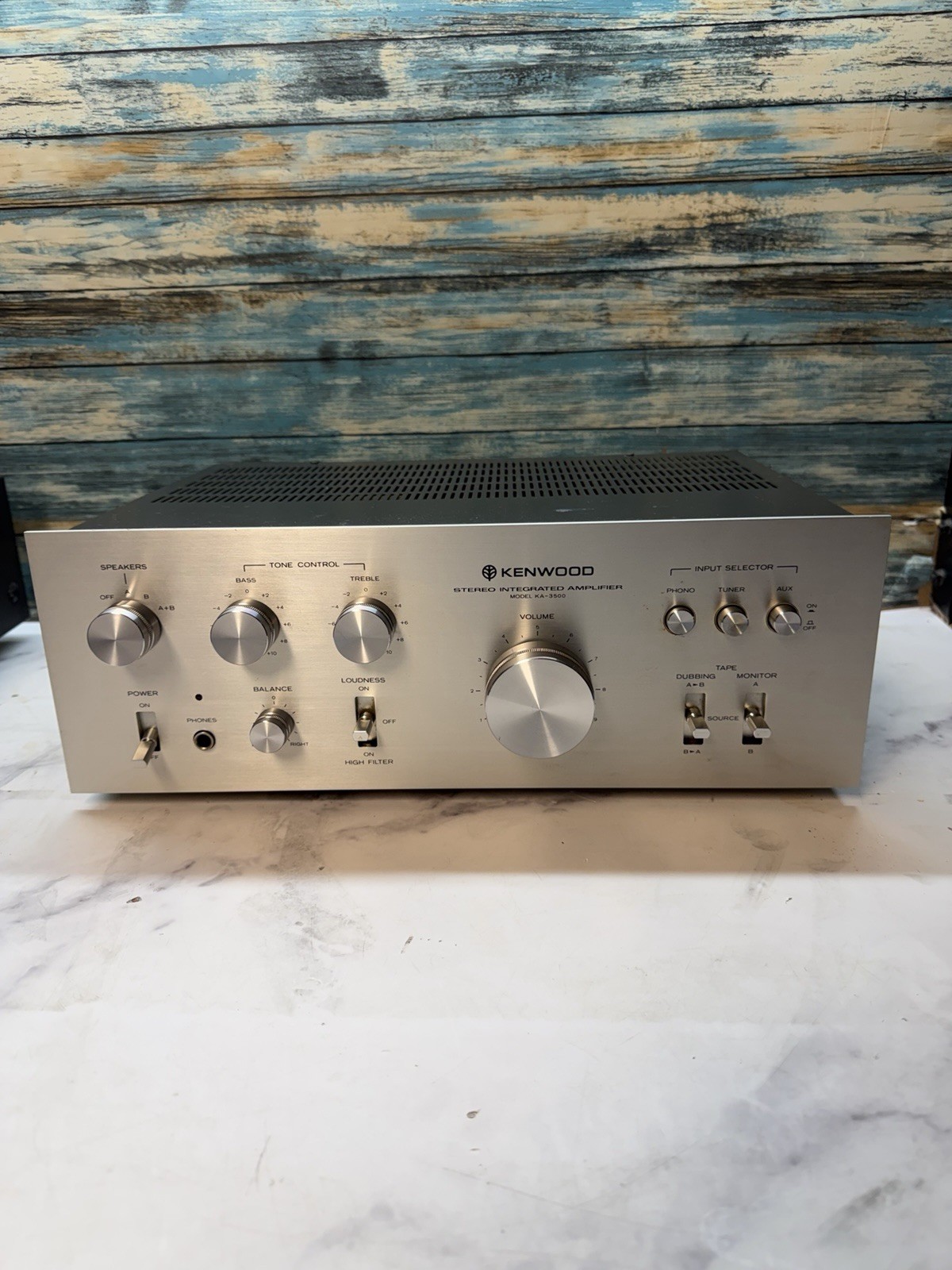 Kenwood KA-3500 Vintage Stereo Powers Up Read Description  Kenwood KA-3500 Vintage Stereo Powers Up Read Description 