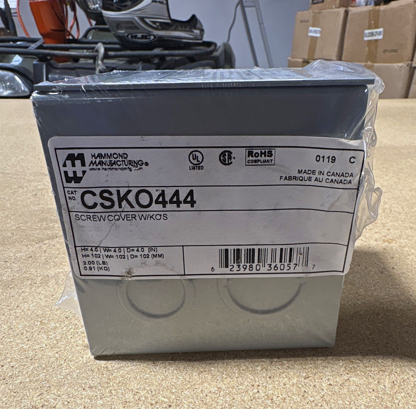 Hammond Manufacturing CSK0444 Square Metal Enclosure, Screw Cover w/ KOs, IP20 Hammond Manufacturing CSK0444 Square Metal Enclosure, Screw Cover w/ KOs, IP20