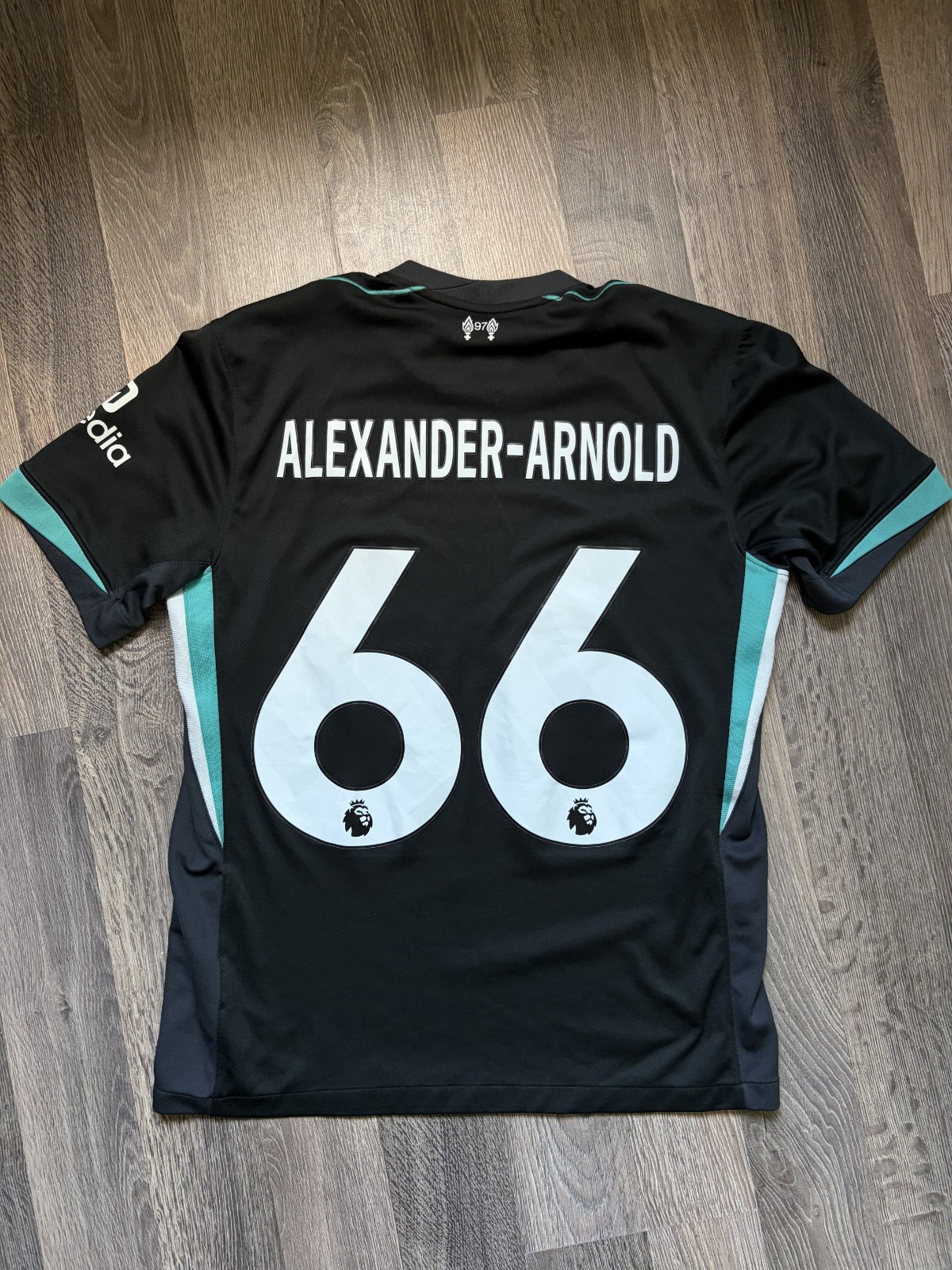 2024-25 Liverpool Nike Away Shirt Alexander-Arnold #66 M