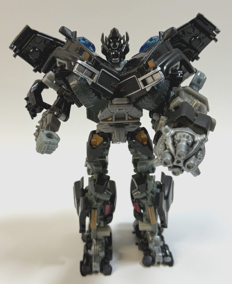 2011 Transformers DOTM Ironhide Voyager Class MechTech GMC TopKick Hasbro