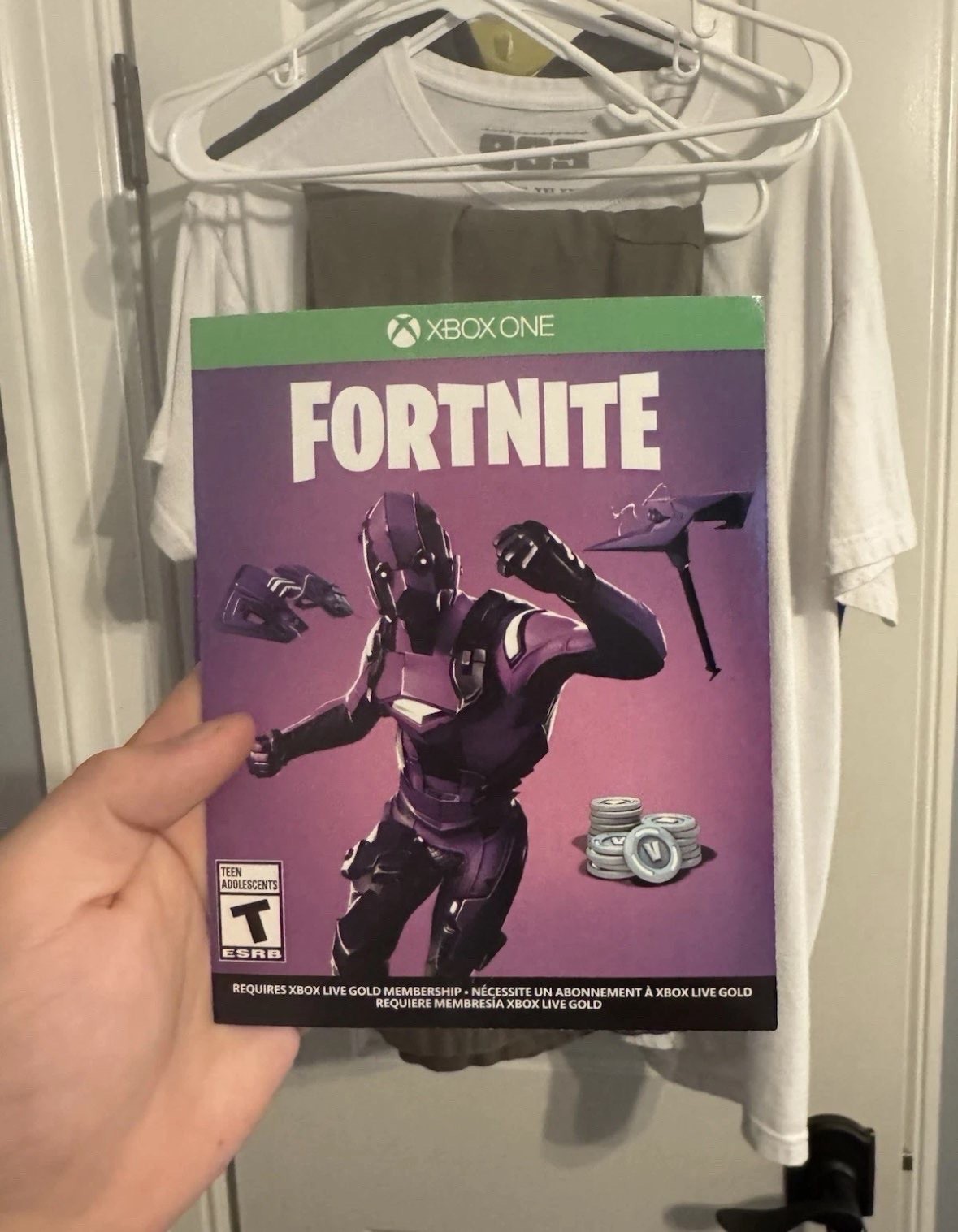 Dark Vertex Outfit + 500 V Bucks READ SLIDES Dark Vertex Outfit + 500 V Bucks READ SLIDES
