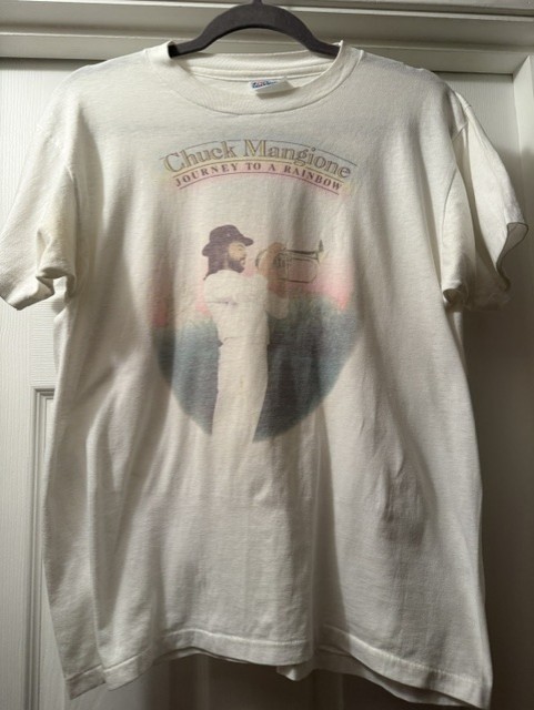 Vintage 1983 Chuck Mangione Journey to a Rainbow T Shirt Hanes L 42-44 USA