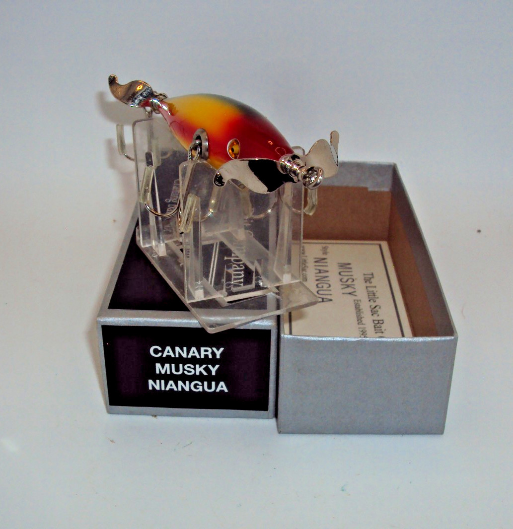 Beautiful Musky Niangua lure from th Little Sac Bait Company 2014 mint in box Beautiful Musky Niangua lure from th Little Sac Bait Company 2014 mint in box