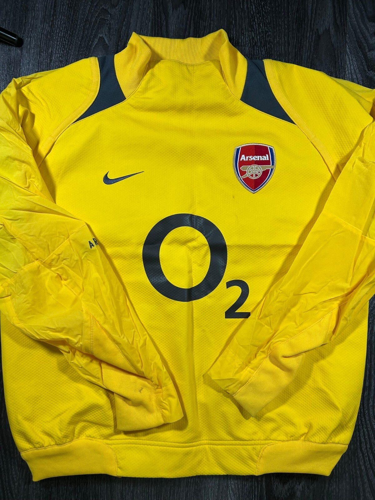 Original Authentic Nike Arsenal 2004/2005 Training Jumper Pullover Mens Small Original Authentic Nike Arsenal 2004/2005 Training Jumper Pullover Mens Small