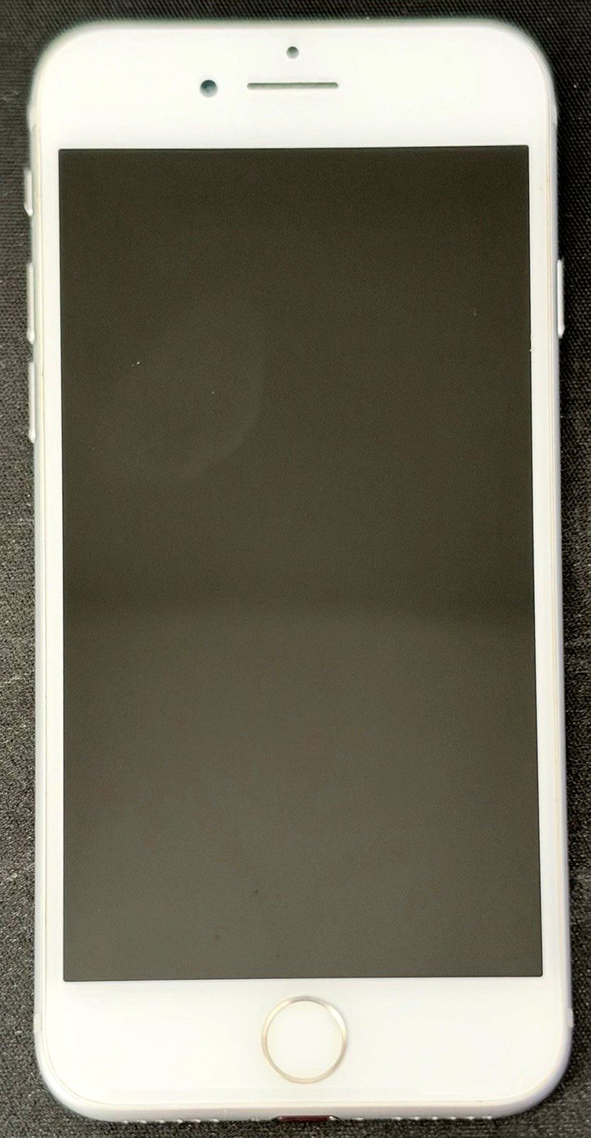Apple iPhone 7 - 32GB - Silver (Unlocked for all carriers AT&T Verizon T-Mobile) Apple iPhone 7 - 32GB - Silver (Unlocked for all carriers AT&T Verizon T-Mobile)