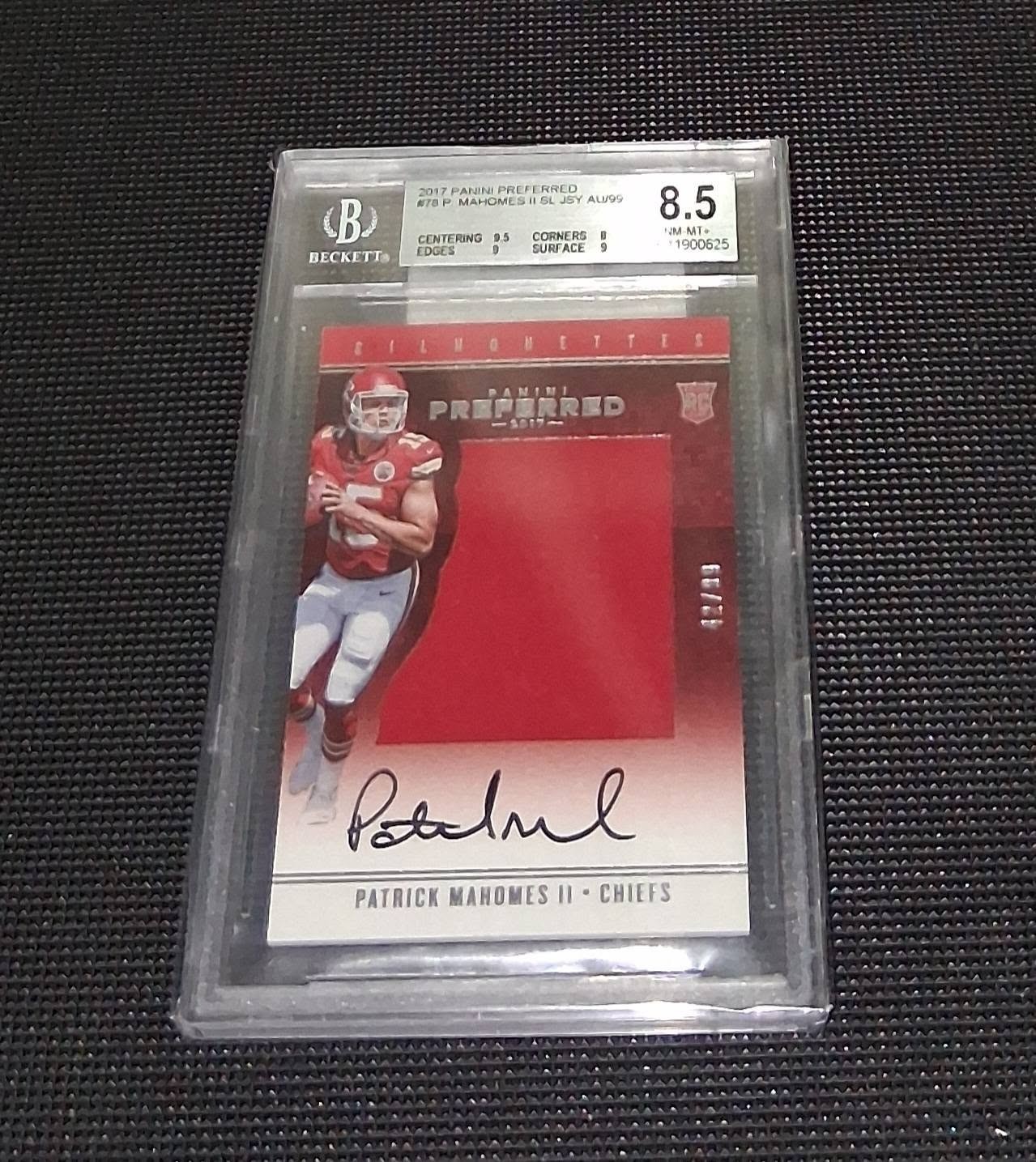 2017 Panini Preferred Silhouettes Patrick Mahomes 42/99 BGS 8.5 Auto 10
