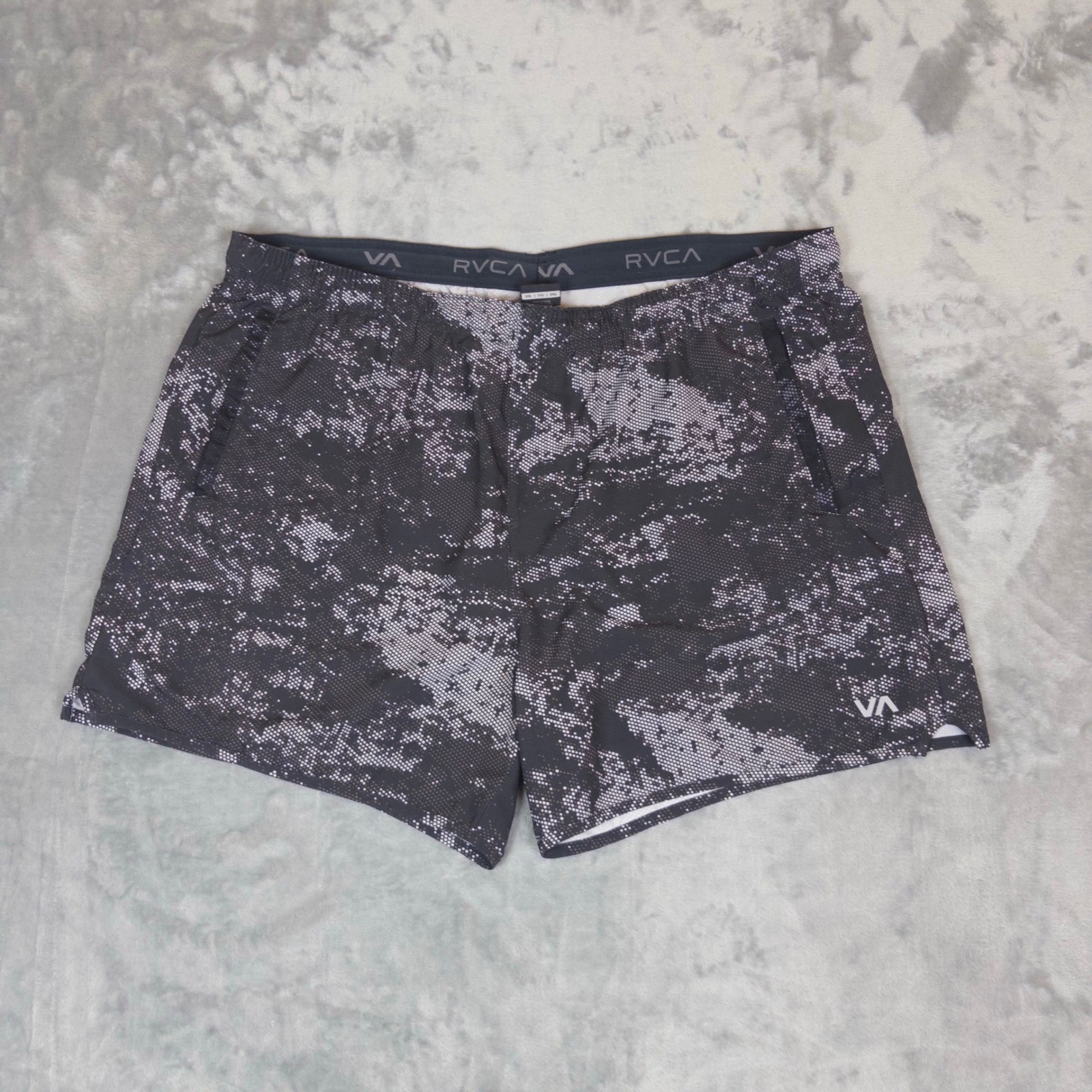 RVCA Sport Shorts Mens XXL Black White Pixel Camo Athletic Gym Training Running RVCA Sport Shorts Mens XXL Black White Pixel Camo Athletic Gym Training Running