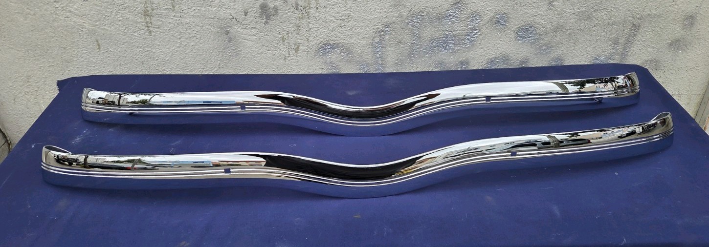 Original 1935 Ford Front And Rear Chrome Bumper, It Also Fits In 1936. 35,36