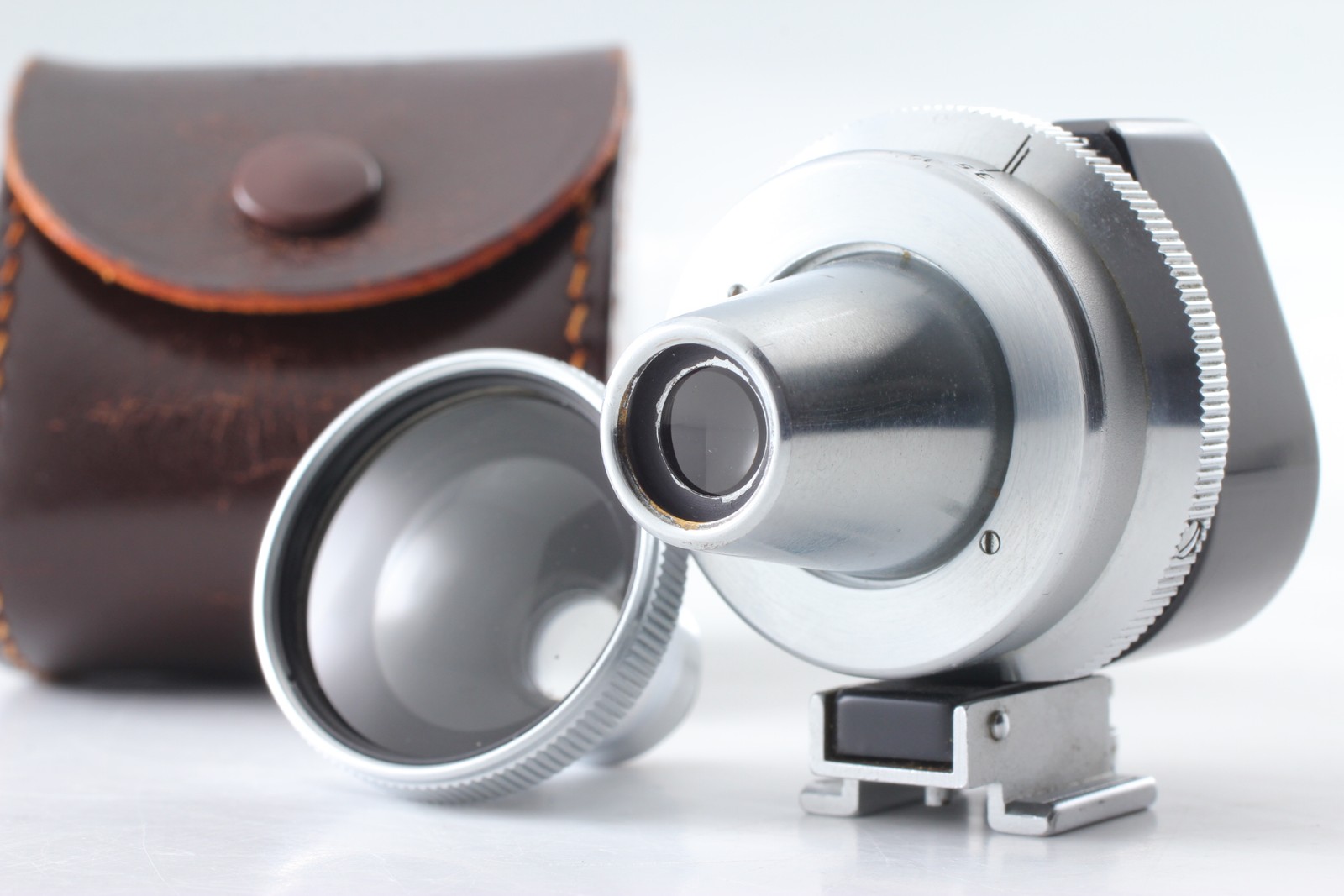 [N MINT] Leica Leitz VIOOH Universal Finder 35-135mm + 28mm Adapter TUVOO JAPAN