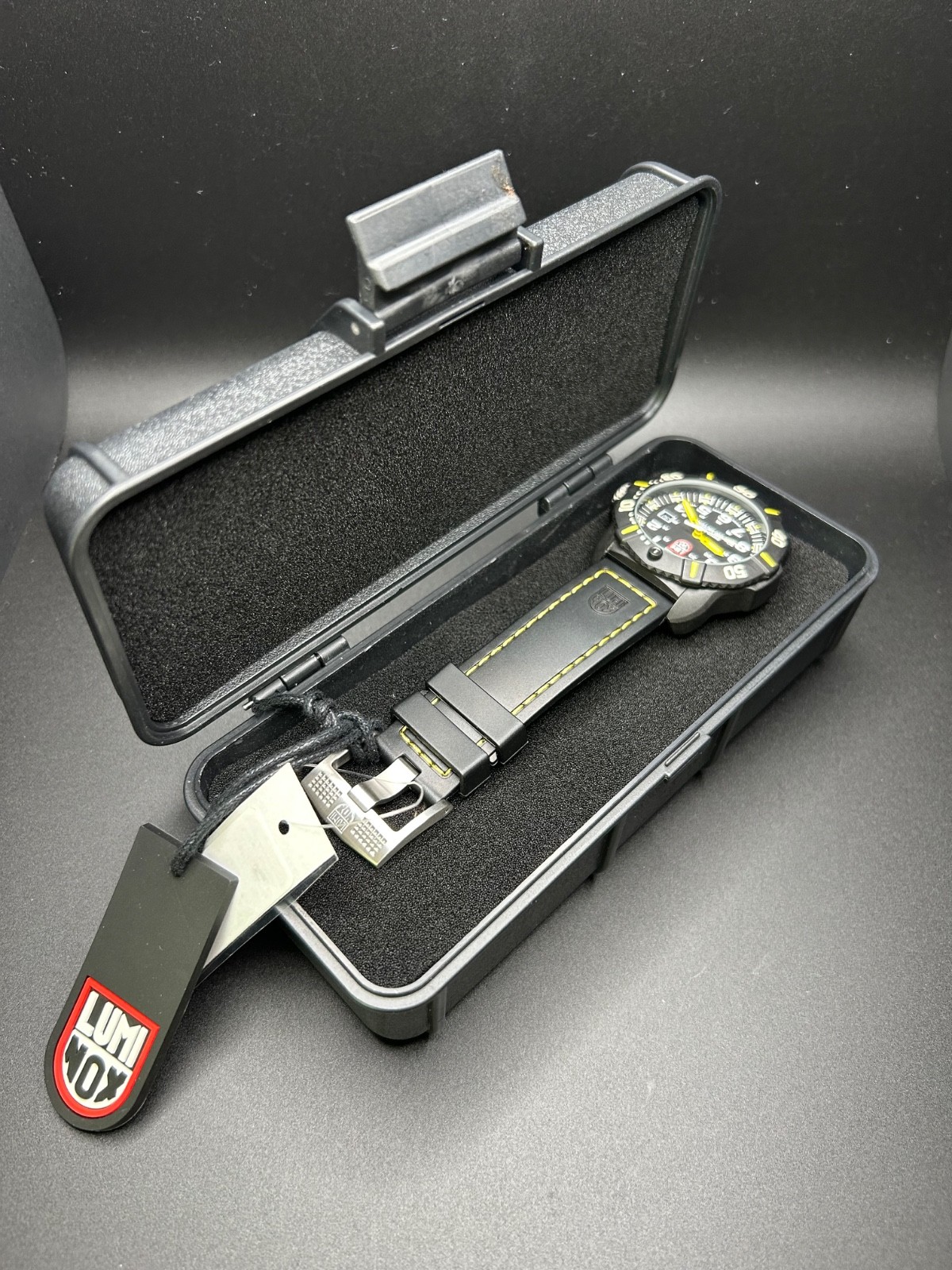 NEW UNWORN Luminox Navy Seal Coronado 3020 Yellow Men\'s Watch XS.3025 WITH BOX