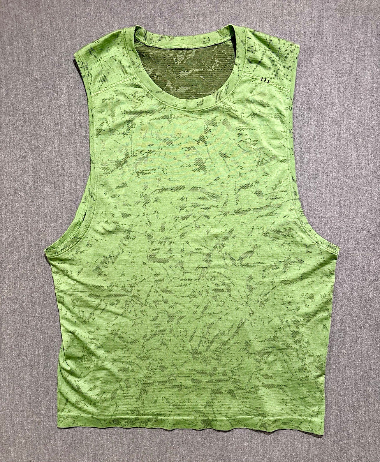 Lululemon Swiftly Green Muscle Tank Men’s Large Scoop Neck Stretch