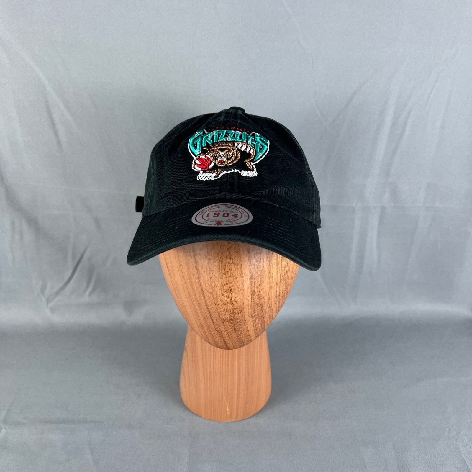 Memphis Grizzlies Cap Mens One Size Black Cotton Mitchell & Ness NBA Basketball