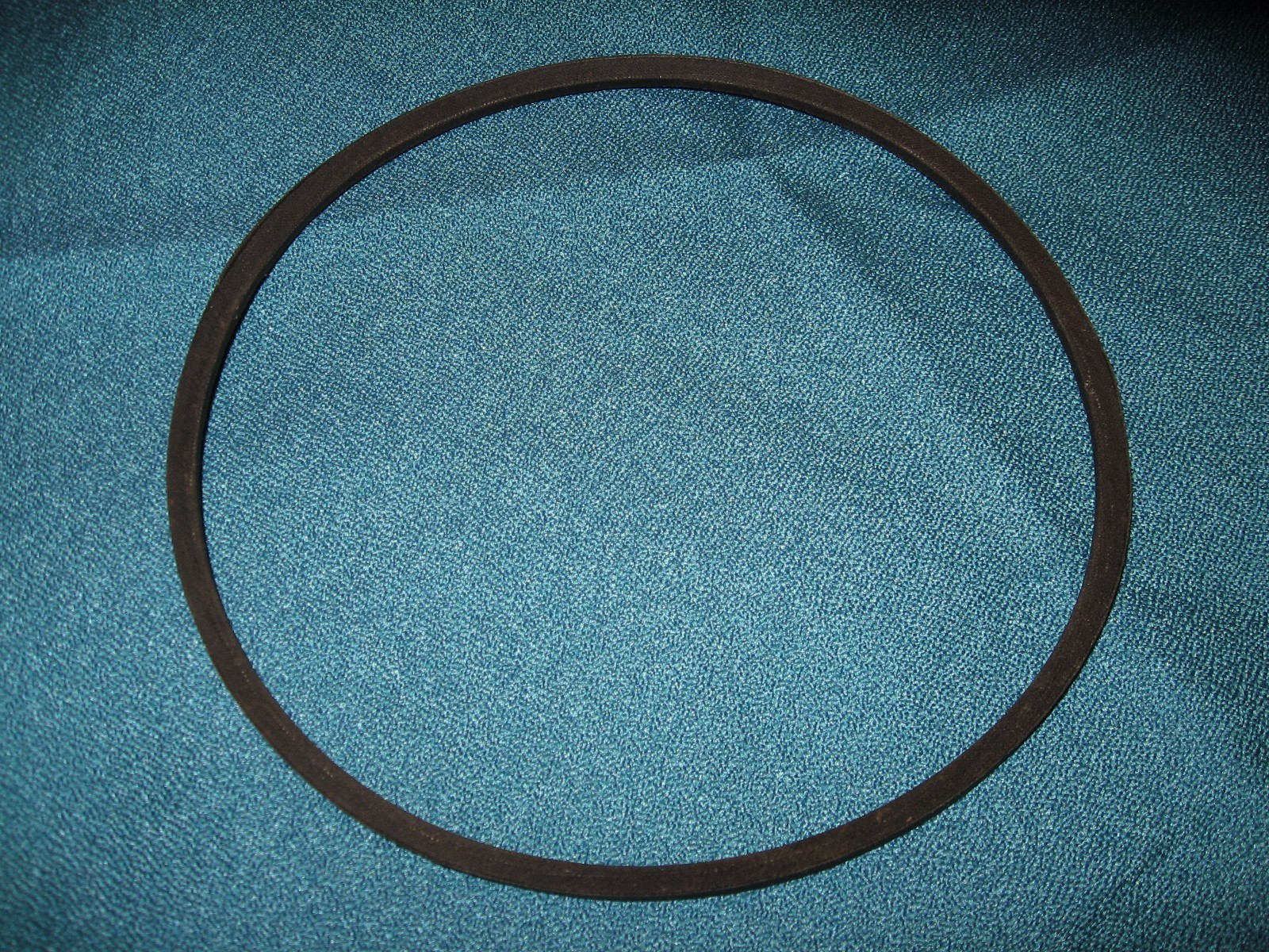 NEW V BELT 23\