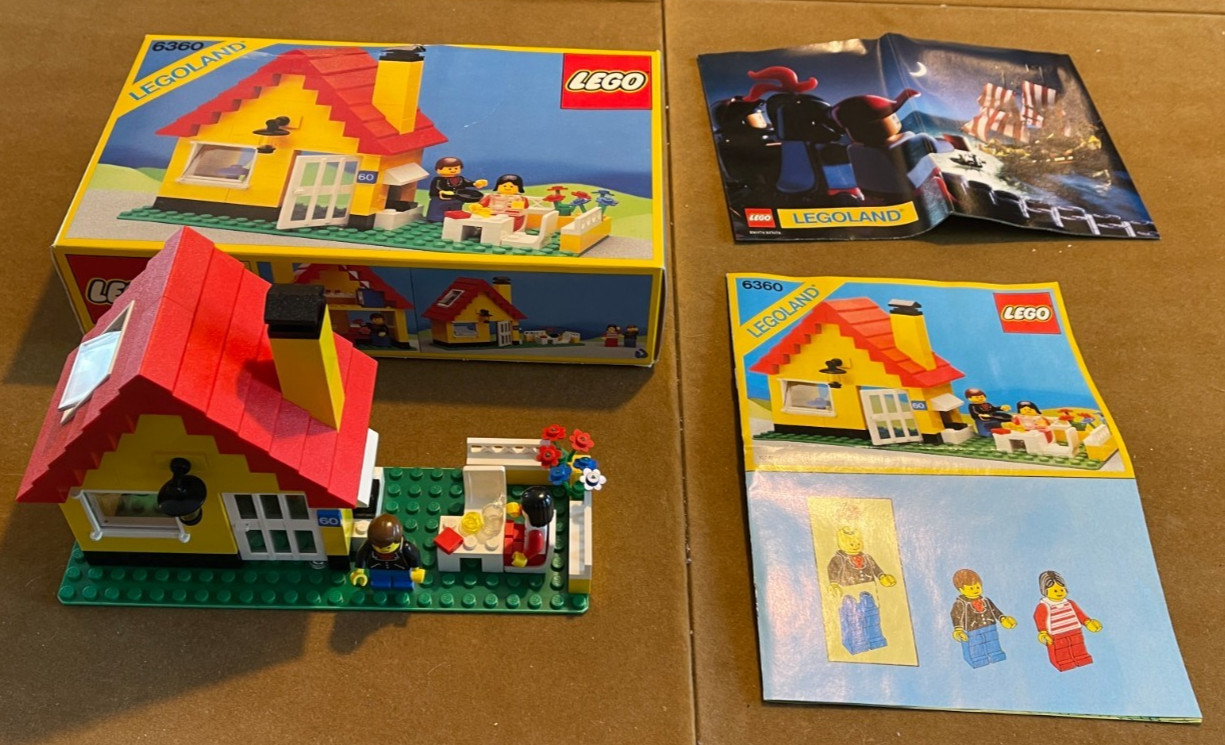 LEGO Town6360 Weekend Cottage Original Box & Instructions Good-VG Condition LEGO Town6360 Weekend Cottage Original Box & Instructions Good-VG Condition