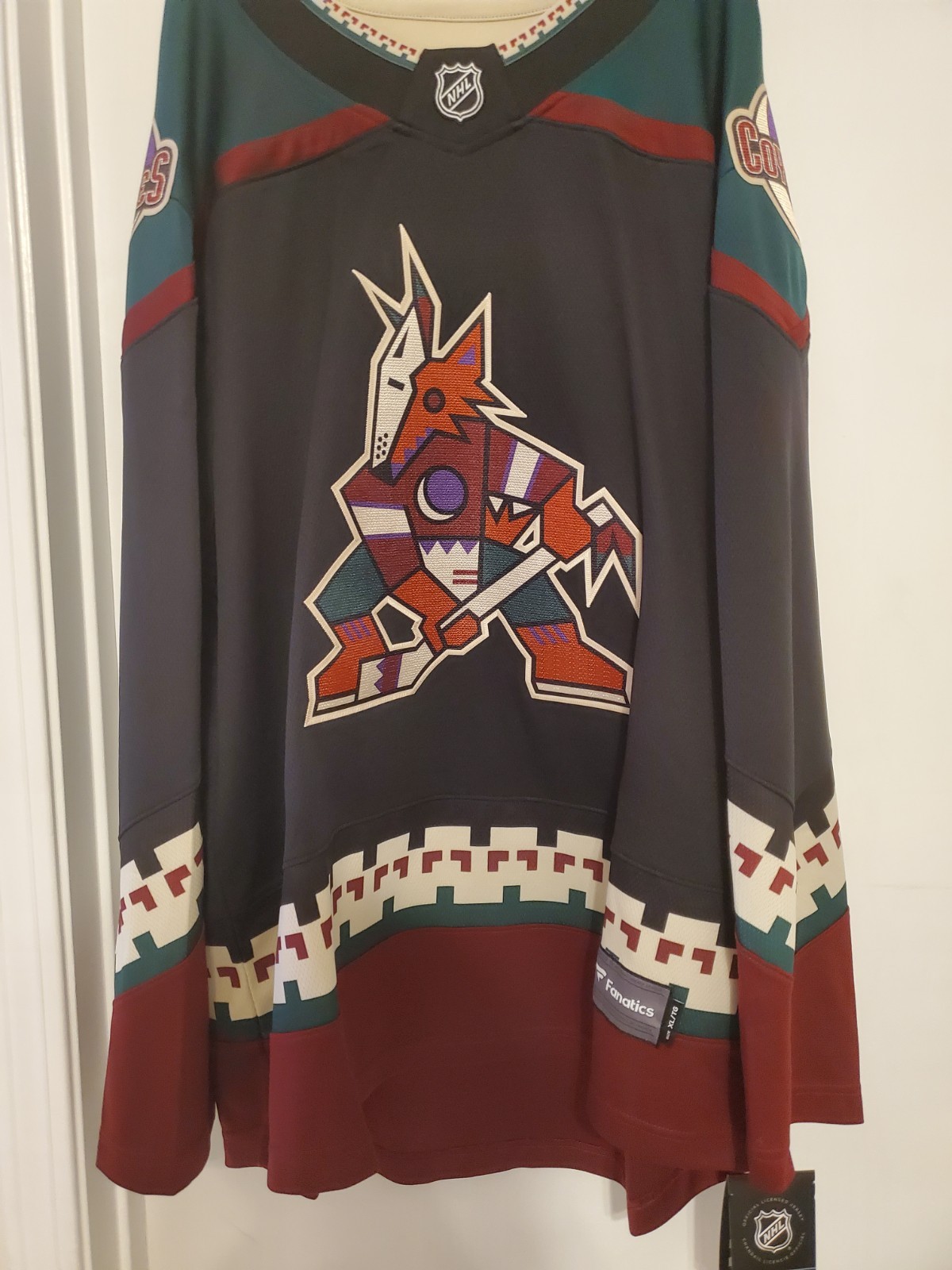 XL Arizona Coyotes Kachina jersey Fanatics blank NWT New with tags breakaway XL Arizona Coyotes Kachina jersey Fanatics blank NWT New with tags breakaway