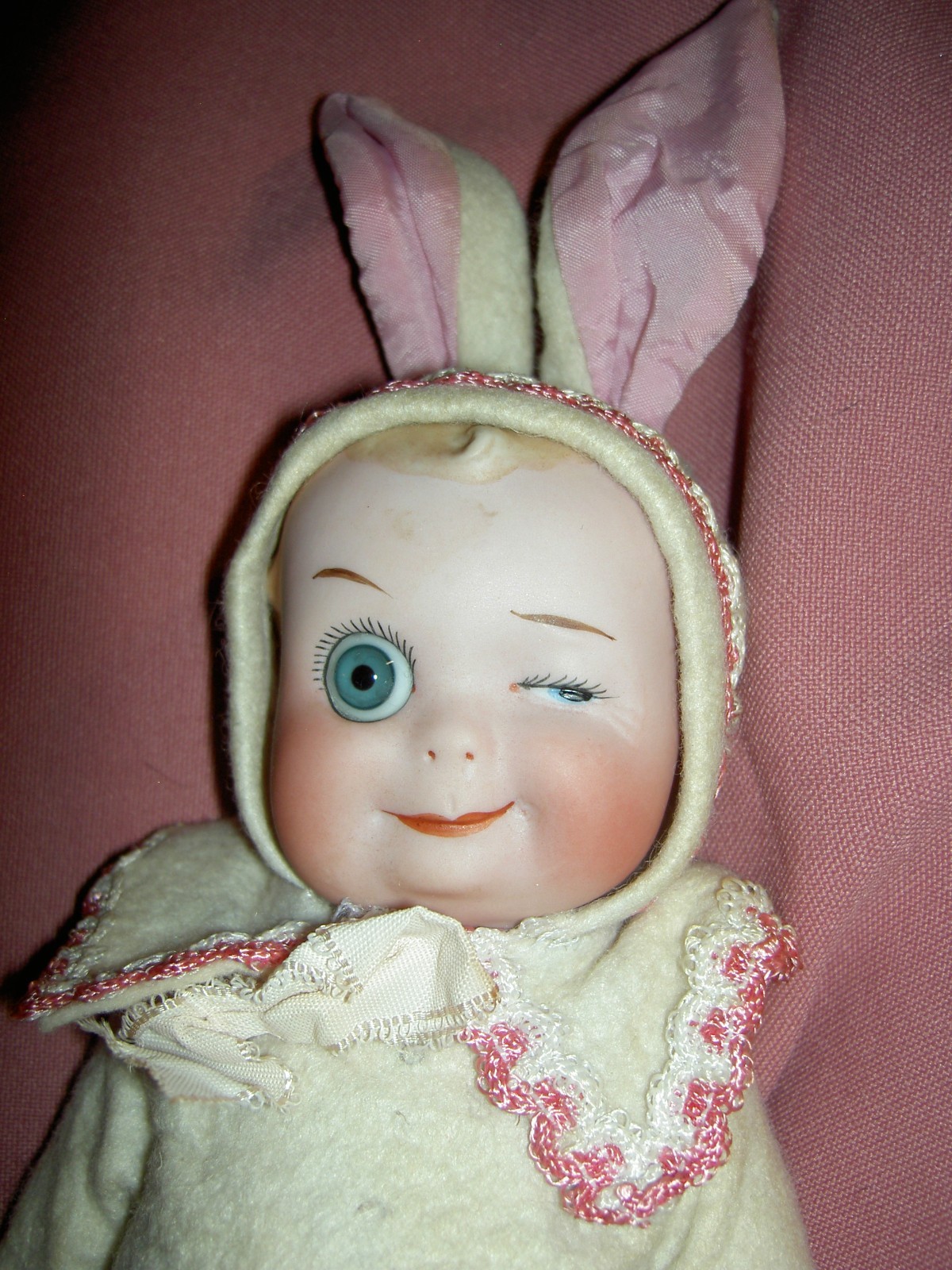 RARE antique German bisque WINKING GOOGLY Gebrüder Heubach 9141 doll c.1900-1920