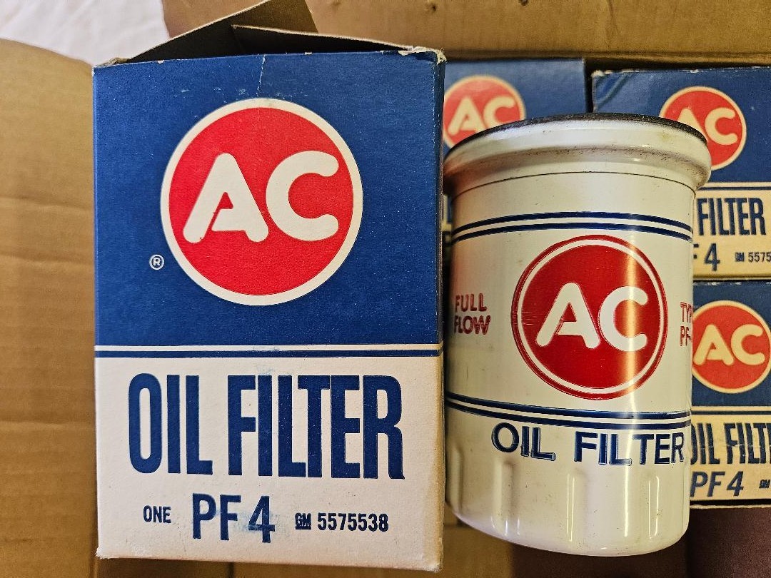 1 LOT OF 6 NOS AC PF4 OIL FILTERS FOR 1960-1969 CORVAIR IN THE ORIGINAL BOX 1 LOT OF 6 NOS AC PF4 OIL FILTERS FOR 1960-1969 CORVAIR IN THE ORIGINAL BOX
