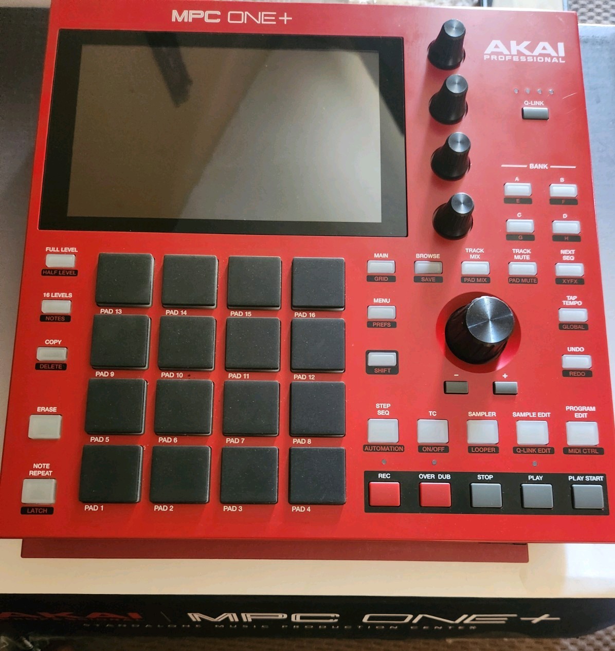Akai MPC One+ Standalone Music Production System (MPCONEMK2XUS) Akai MPC One+ Standalone Music Production System (MPCONEMK2XUS)