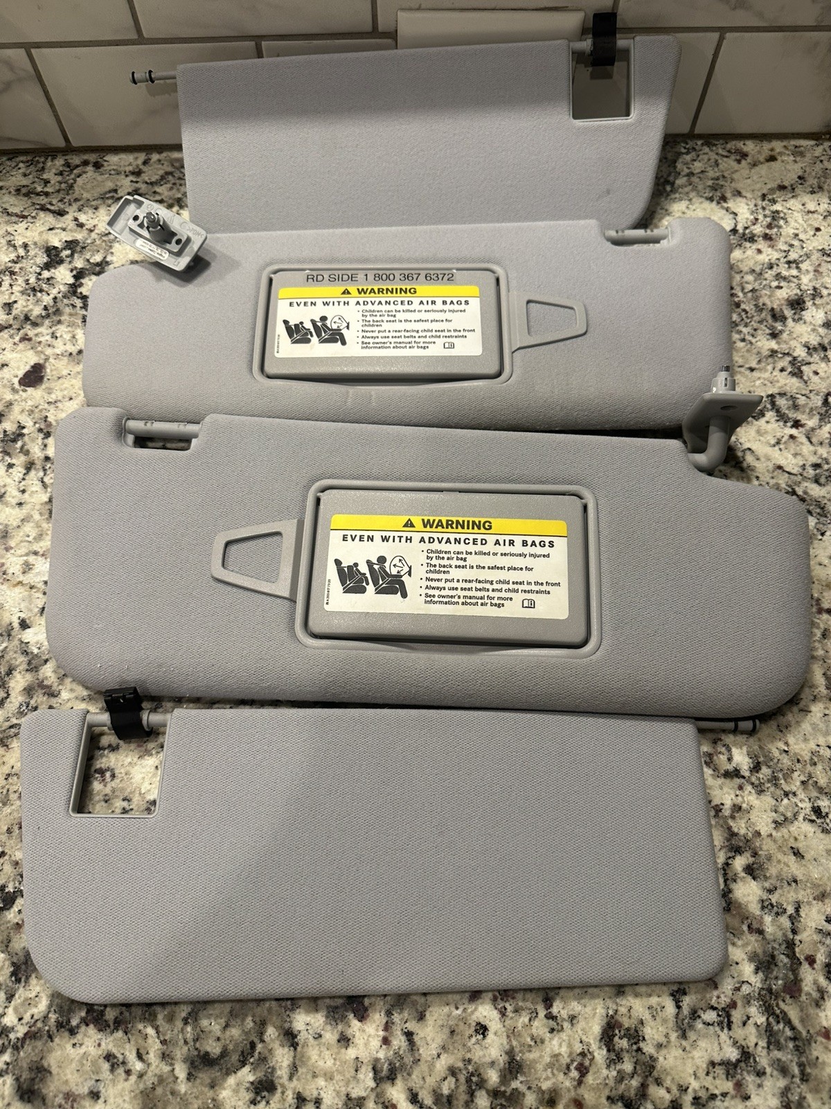 03-09 Mercedes-Benz W211 E350 E550 E55 E63 Left Right Sun Visor Pair Gray OEM 03-09 Mercedes-Benz W211 E350 E550 E55 E63 Left Right Sun Visor Pair Gray OEM