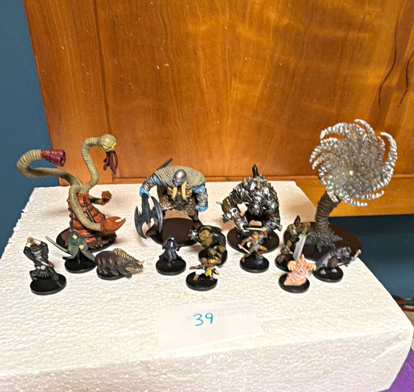 WizKids Dungeons & Dragons Miniatures Lot 9 Figures 2004 12+ DDM4