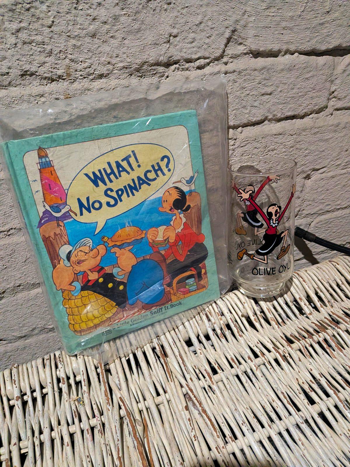 Vintage 1970s Popeye Lot: Popeye Golden Sniff It Book 1975 Olive Oyl Glass Drink Vintage 1970s Popeye Lot: Popeye Golden Sniff It Book 1975 Olive Oyl Glass Drink