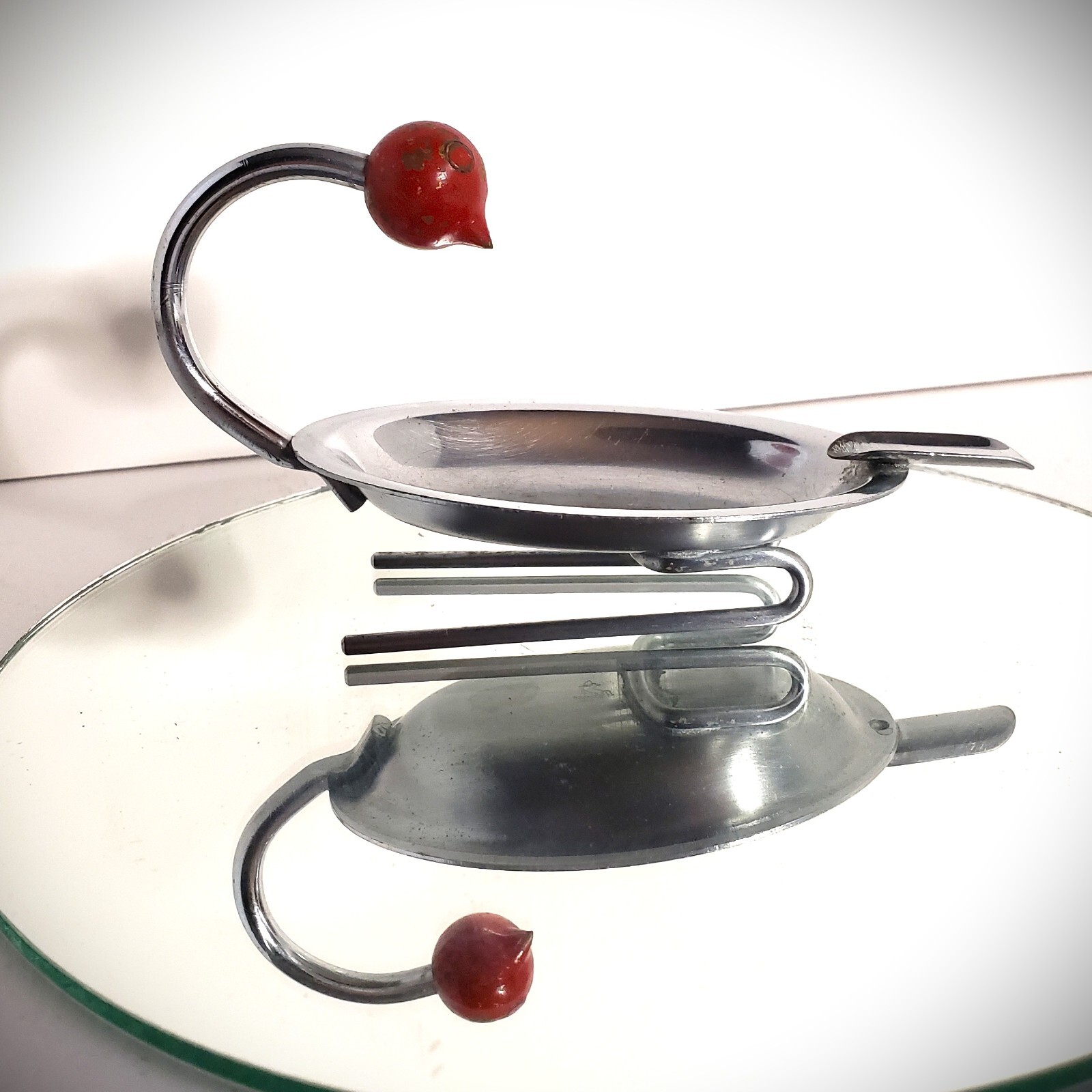 Vintage 1930s ART DECO CHASE Chrome & Bakelite BIRD ASHTRAY Walter Von Nessen