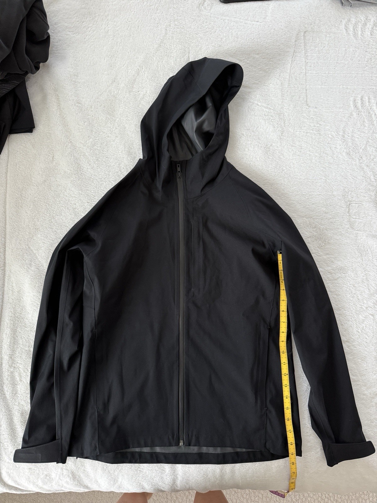 Uniqlo Men\'s Blocktech parka rain jacket black